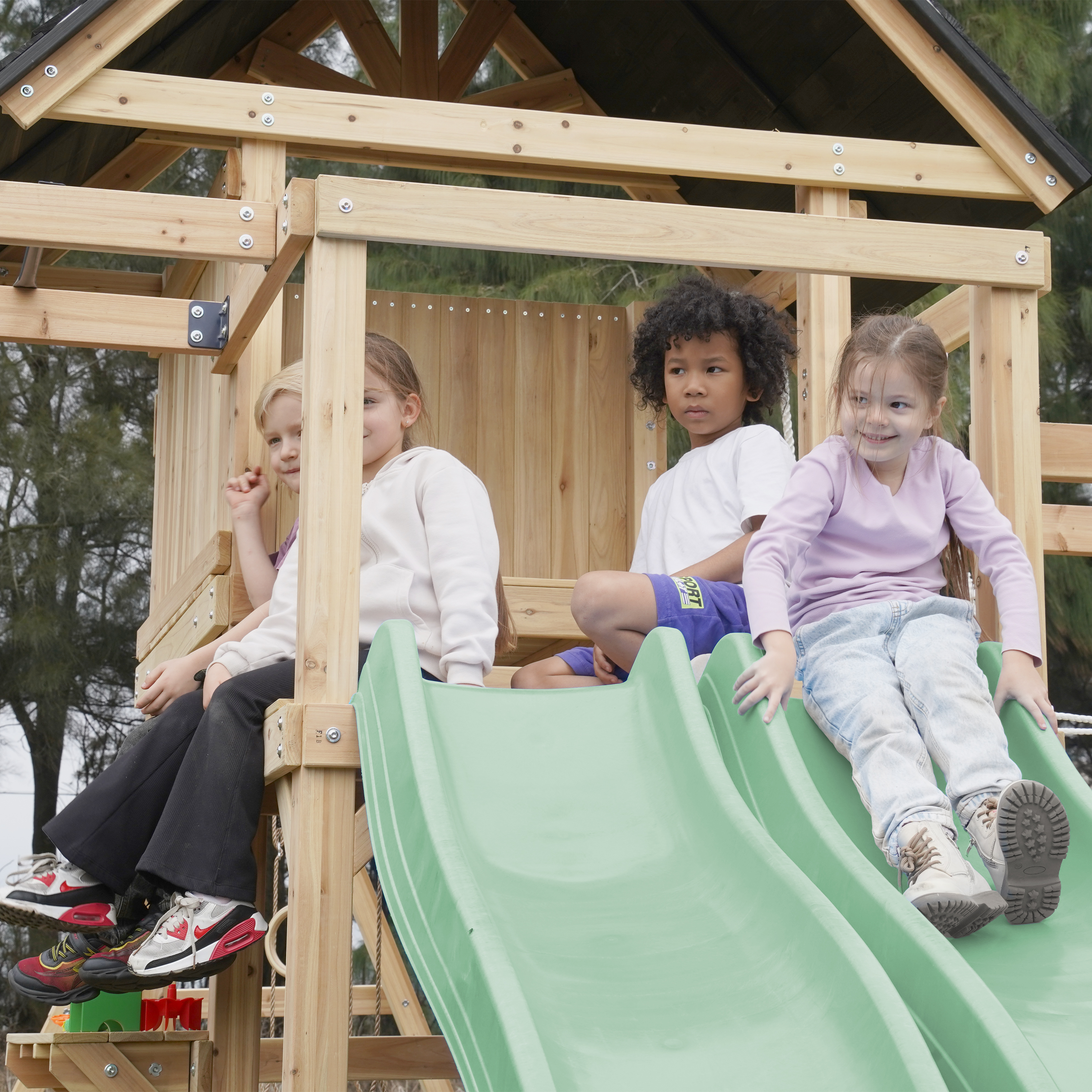 AXI Hunter Climbing Frame with Swings, Climbing Frame, Climbing Bridge and Multiple Platforms – Pastel Green Double Slide