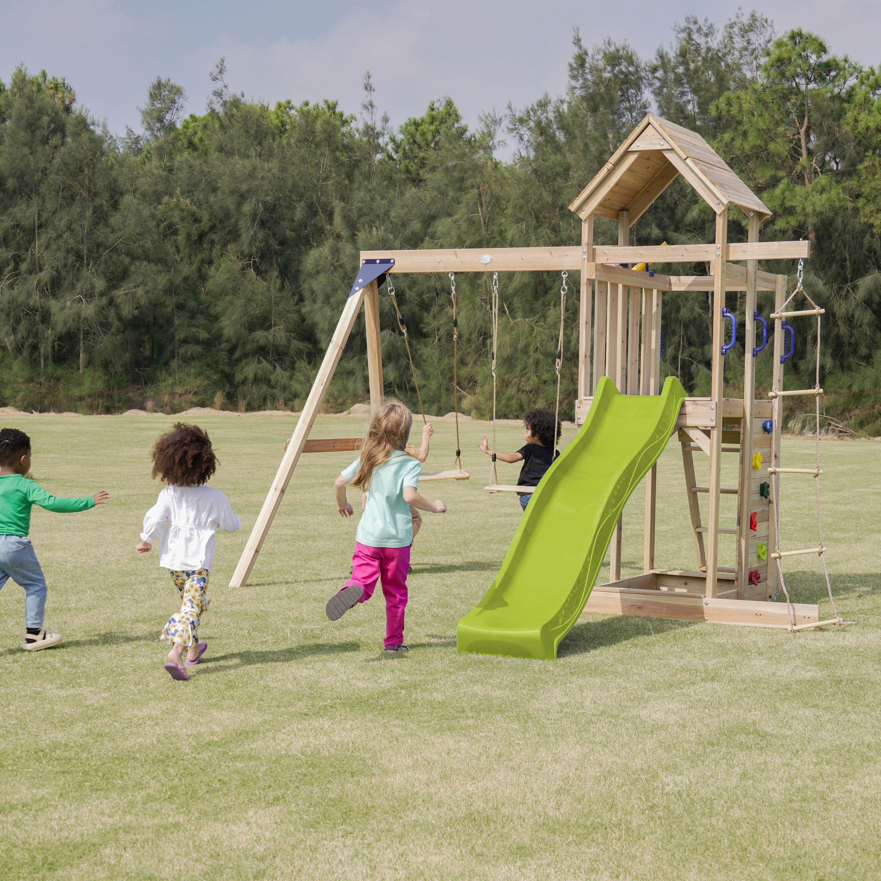 AXI Moos Speeltoestel met Dubbele Schommel en Touwladder Bruin – Limoen groene Glijbaan -8720365064494 AXI Moos Speeltoestel met Dubbele Schommel en Touwladder Bruin – Limoen groene Glijbaan