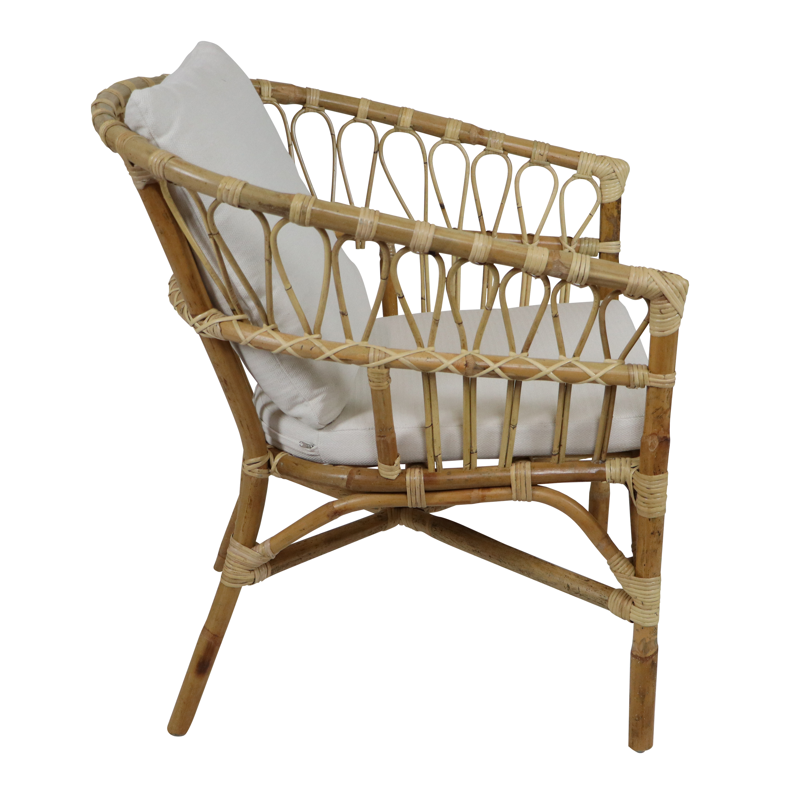 AXI Mary Rattan Lounge Set – 4-Piece with Sofa. Table. and 2 Chairs Natural/White