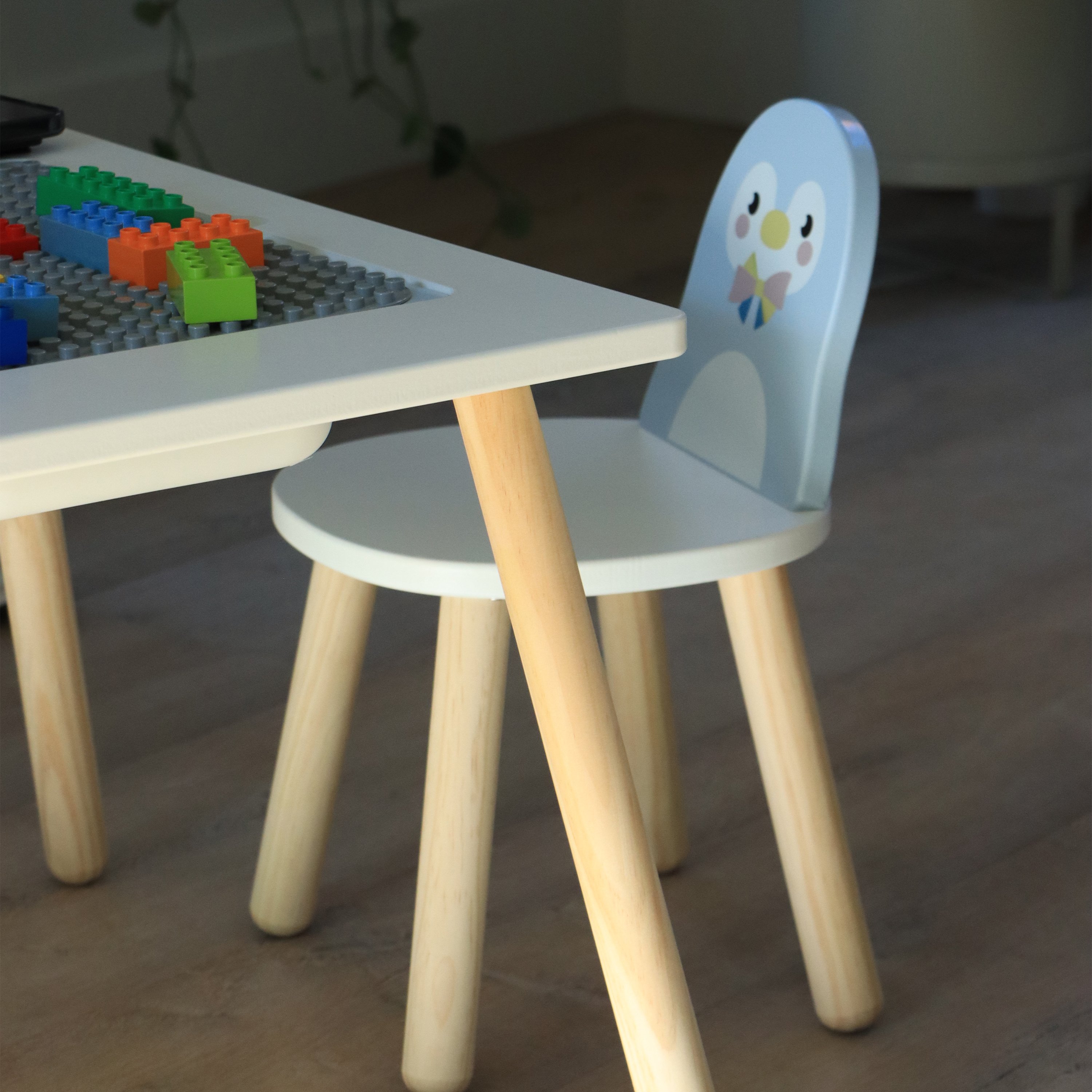 Sunny Pip Activity Table with Chair