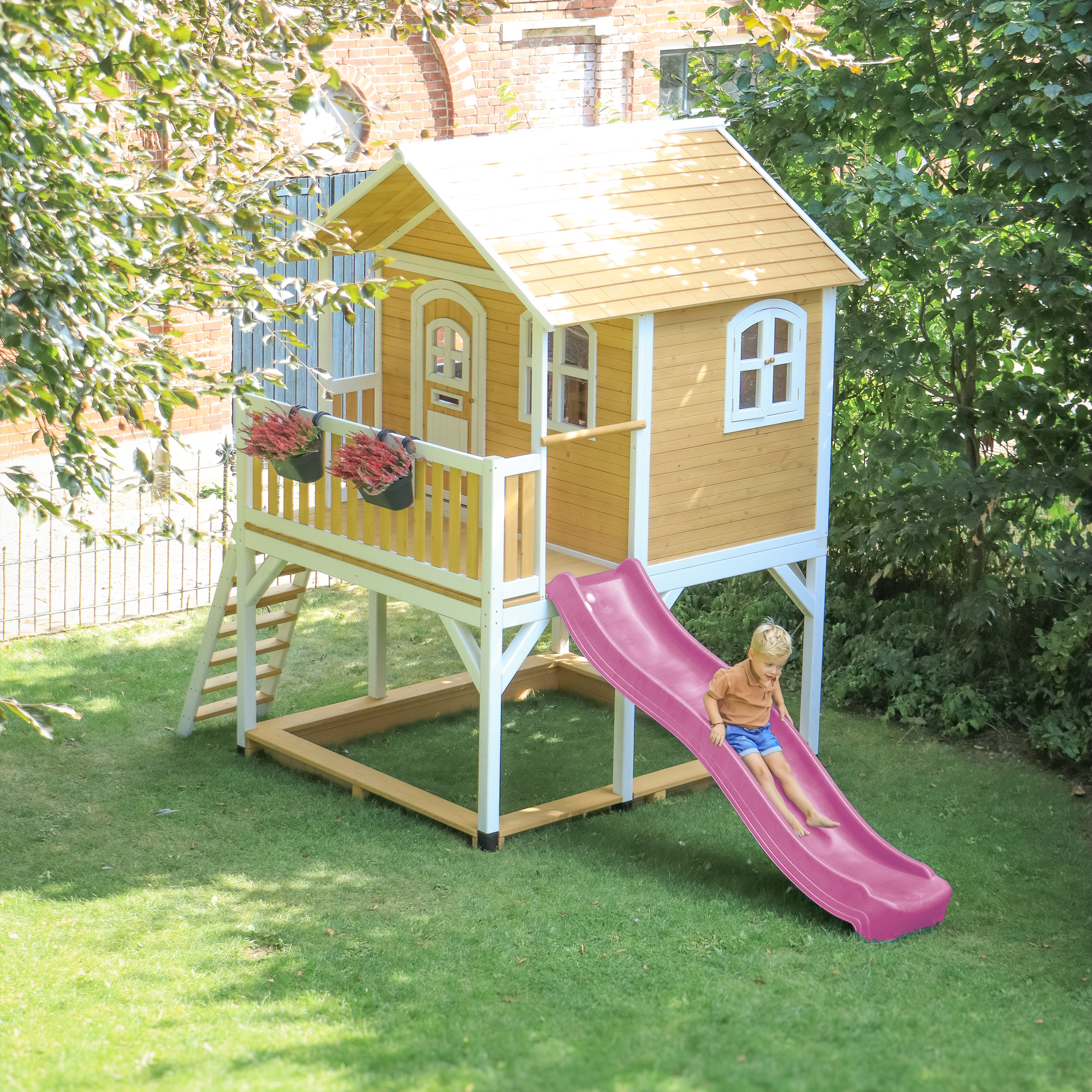 AXI Marc Playhouse Brown/White - Purple Slide