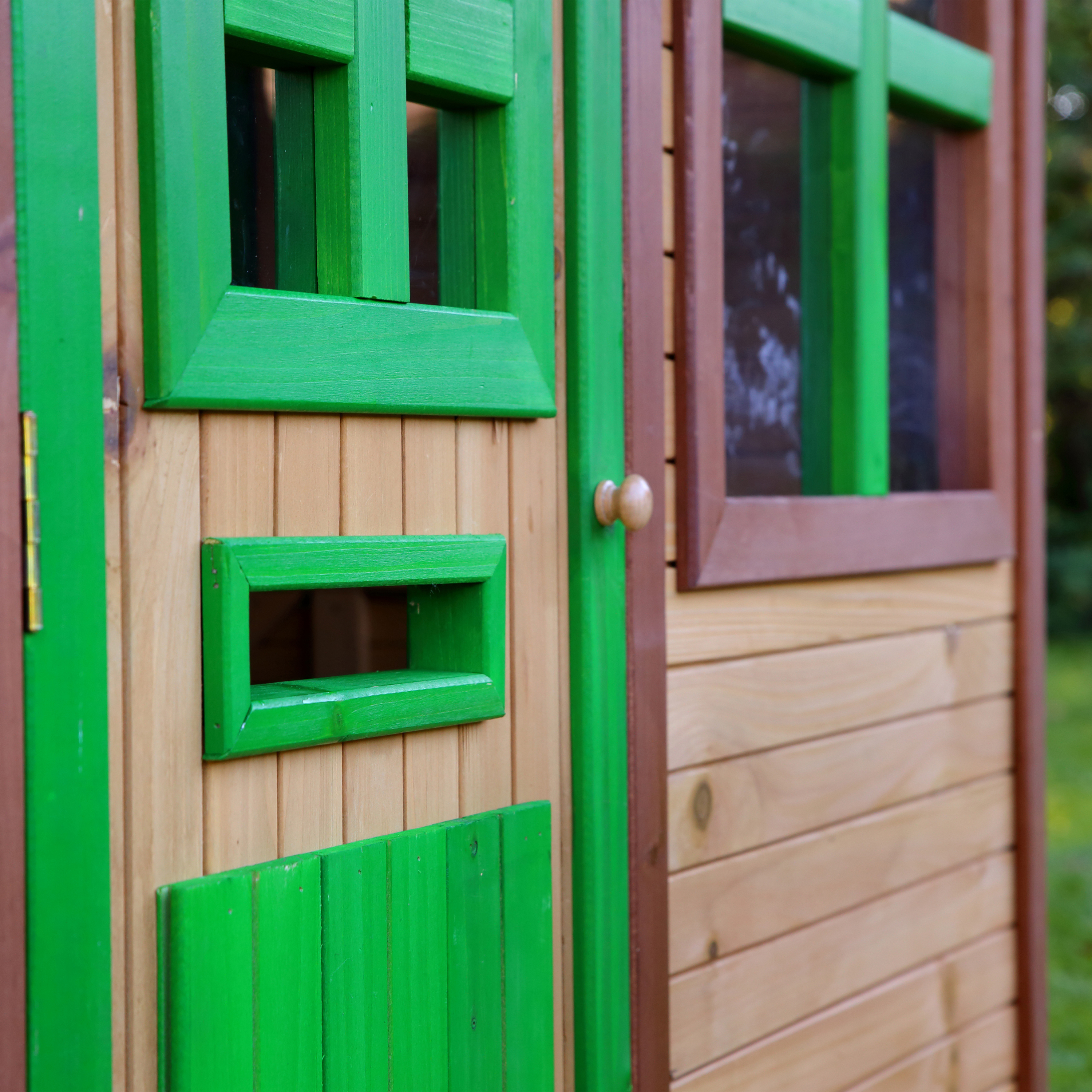 AXI Tom Playhouse Brown/Green - Red Slide-8717973930631 AXI Tom Playhouse Brown/Green - Red Slide