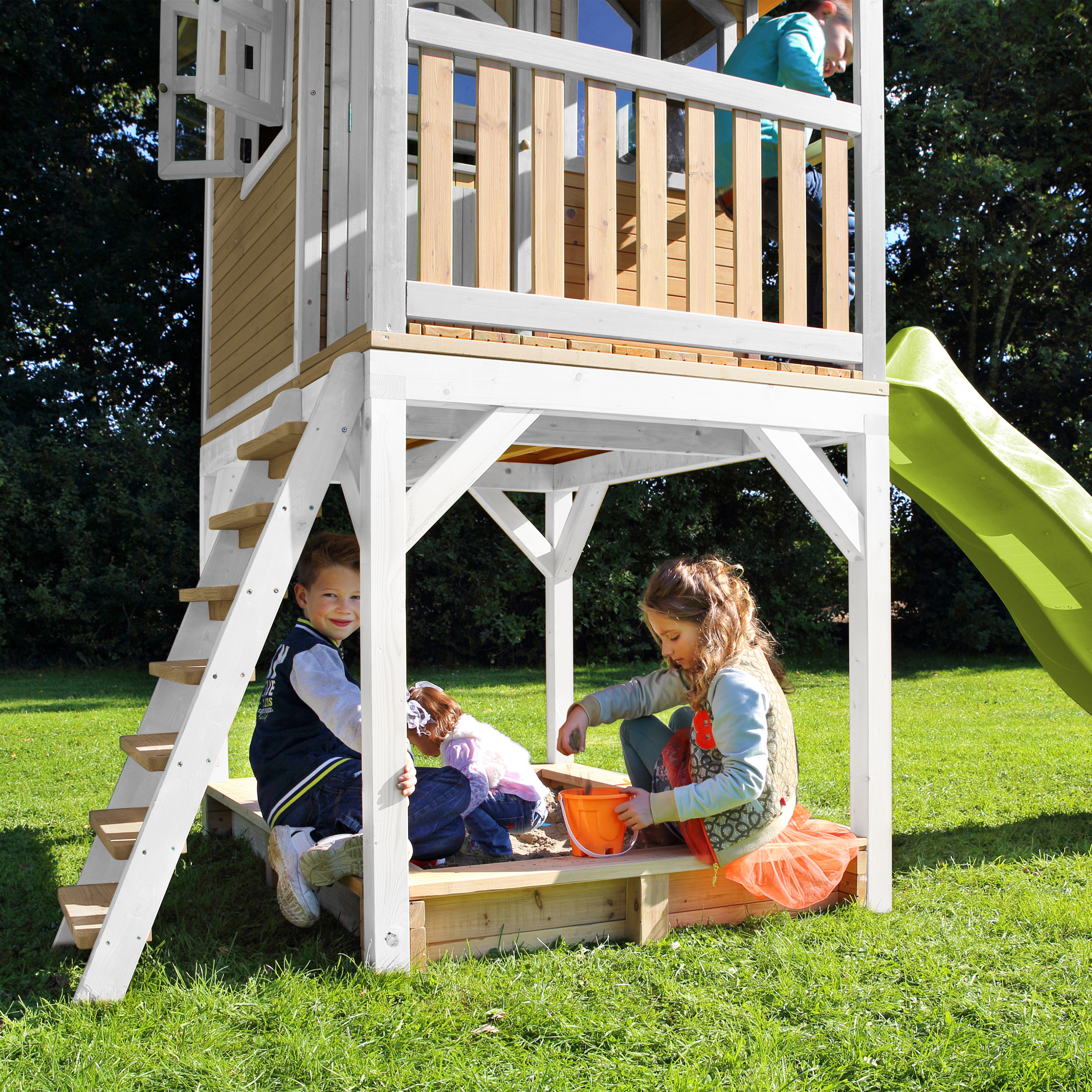 AXI Sarah Playhouse Brown/White - Lime Green Slide