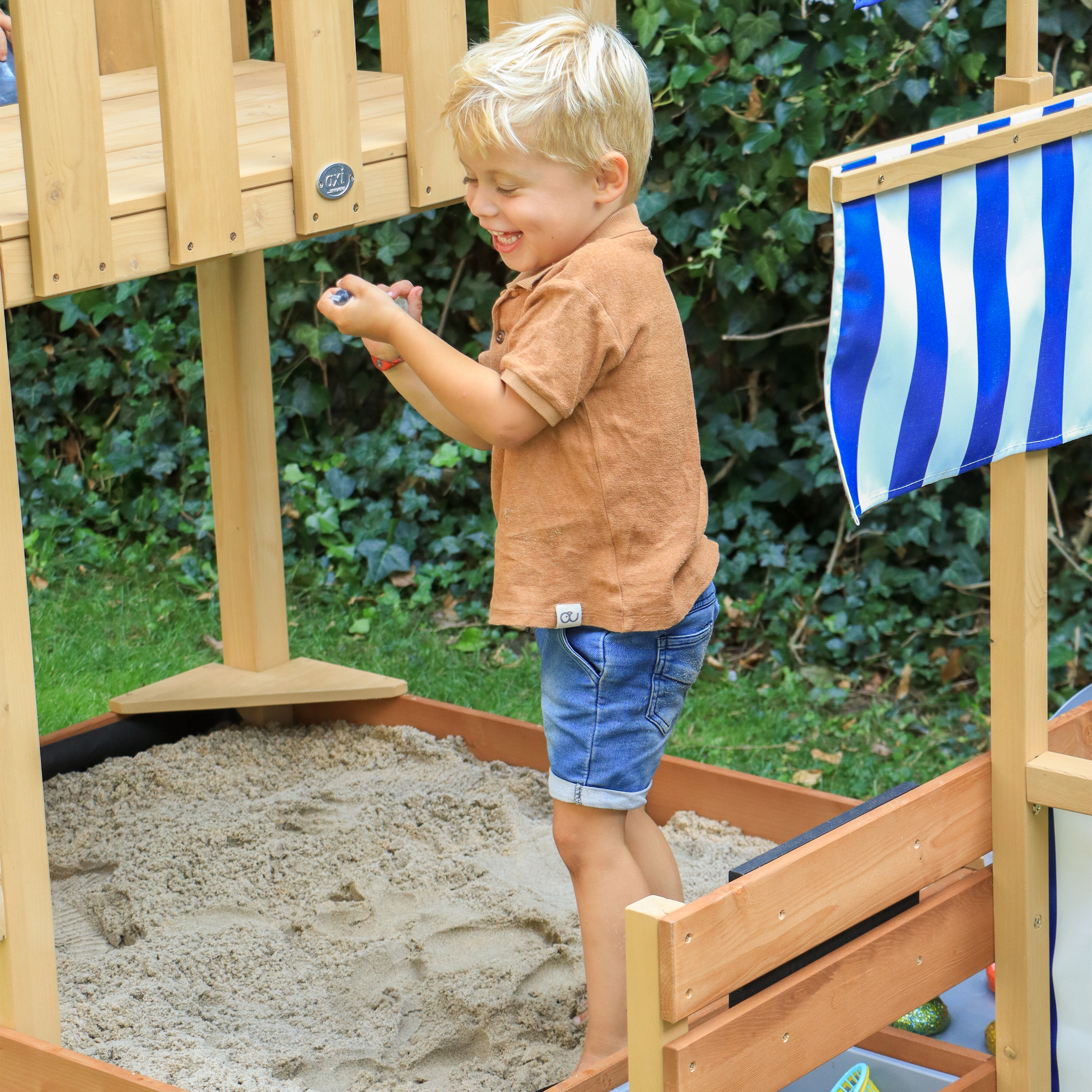 AXI Vicky Climbing Frame with Sandbox, Play Kitchen & Chalkboard – Blue Slide