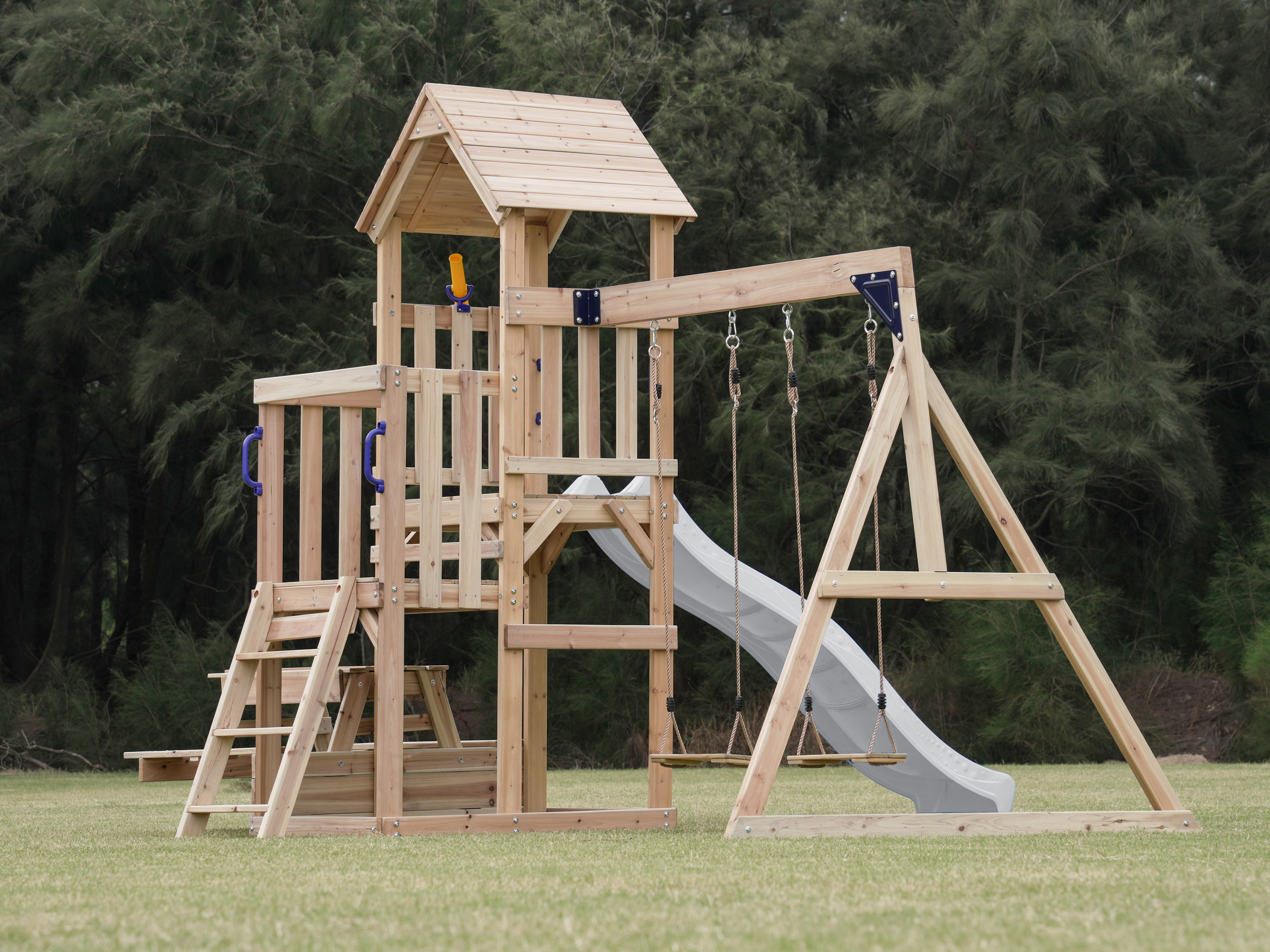 AXI Mette Playground with Double Swing Brown - White Slide 