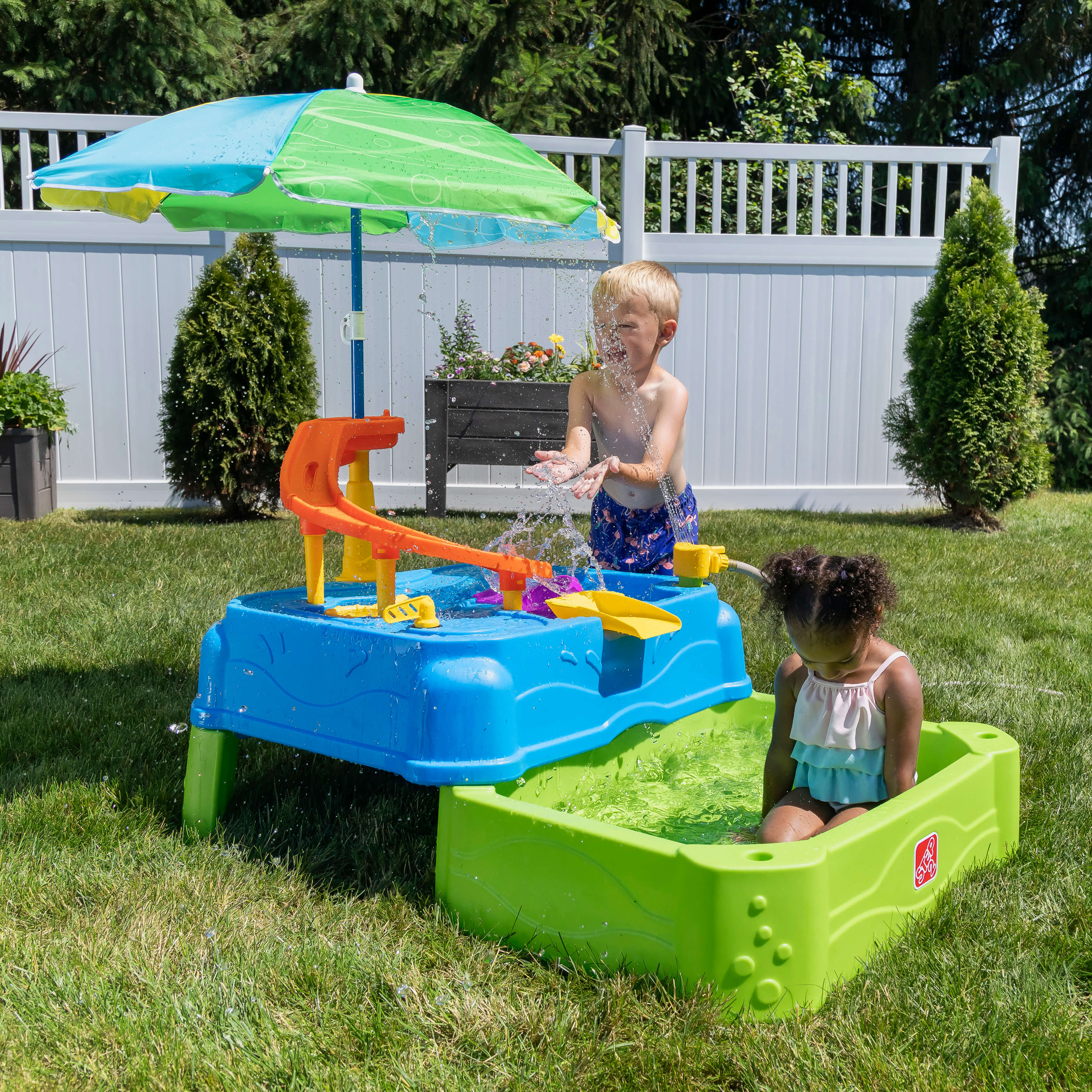 Step2 Waterpark Wonders Two-Tier Watertafel