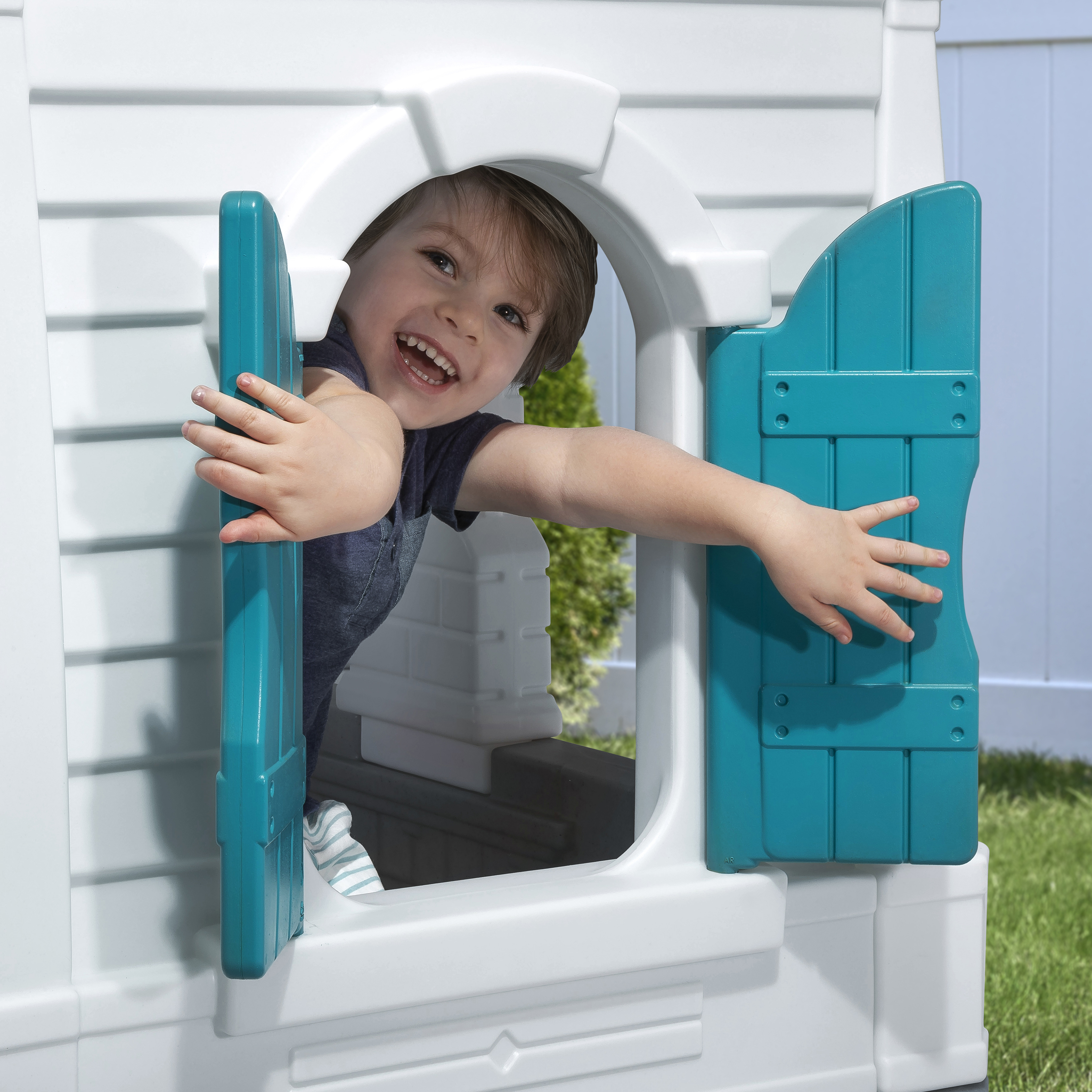 Step2 Neat & Tidy Cottage Homestyle Edition