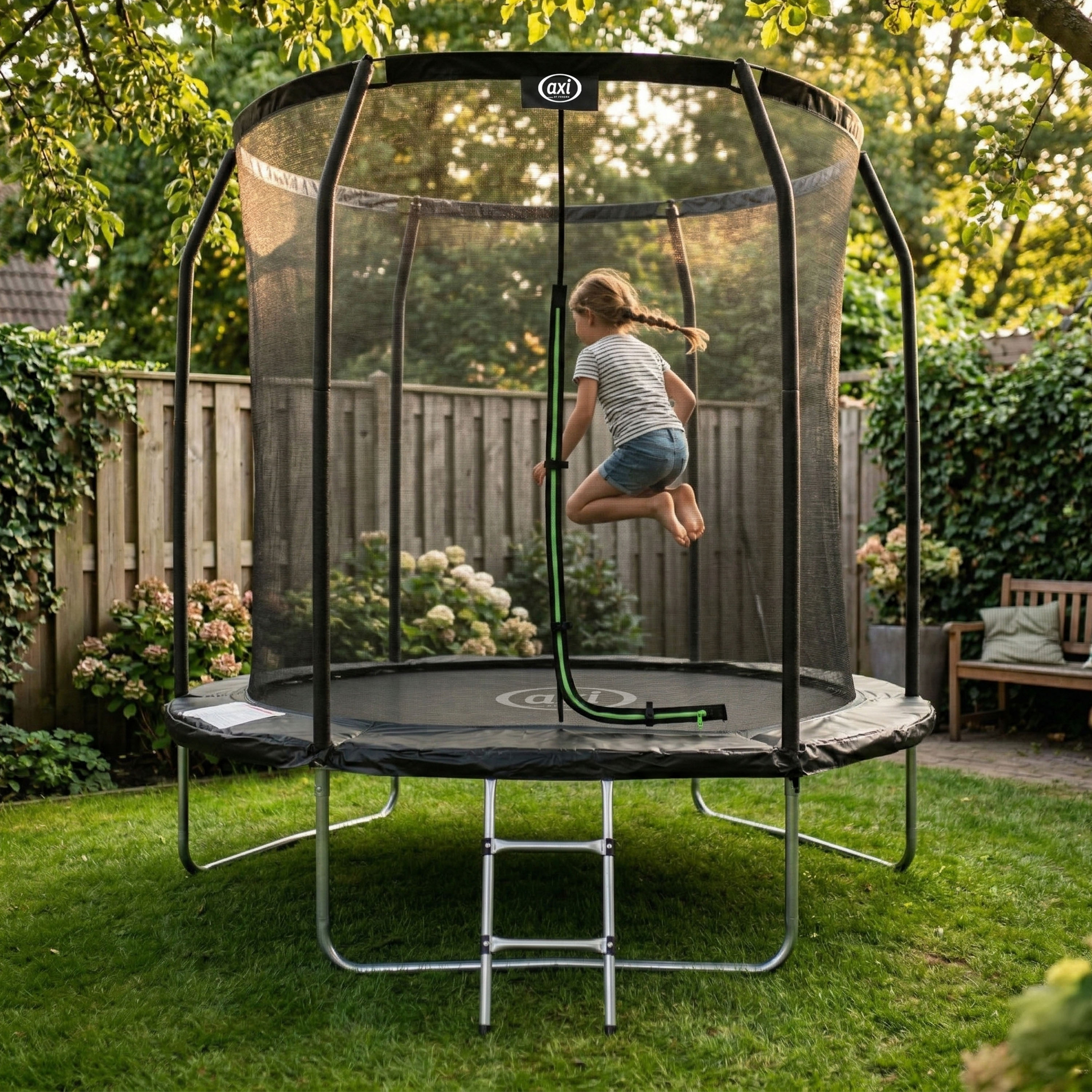 AXI Houston Trampoline Ø 244 cm with ladder – Onground – Black