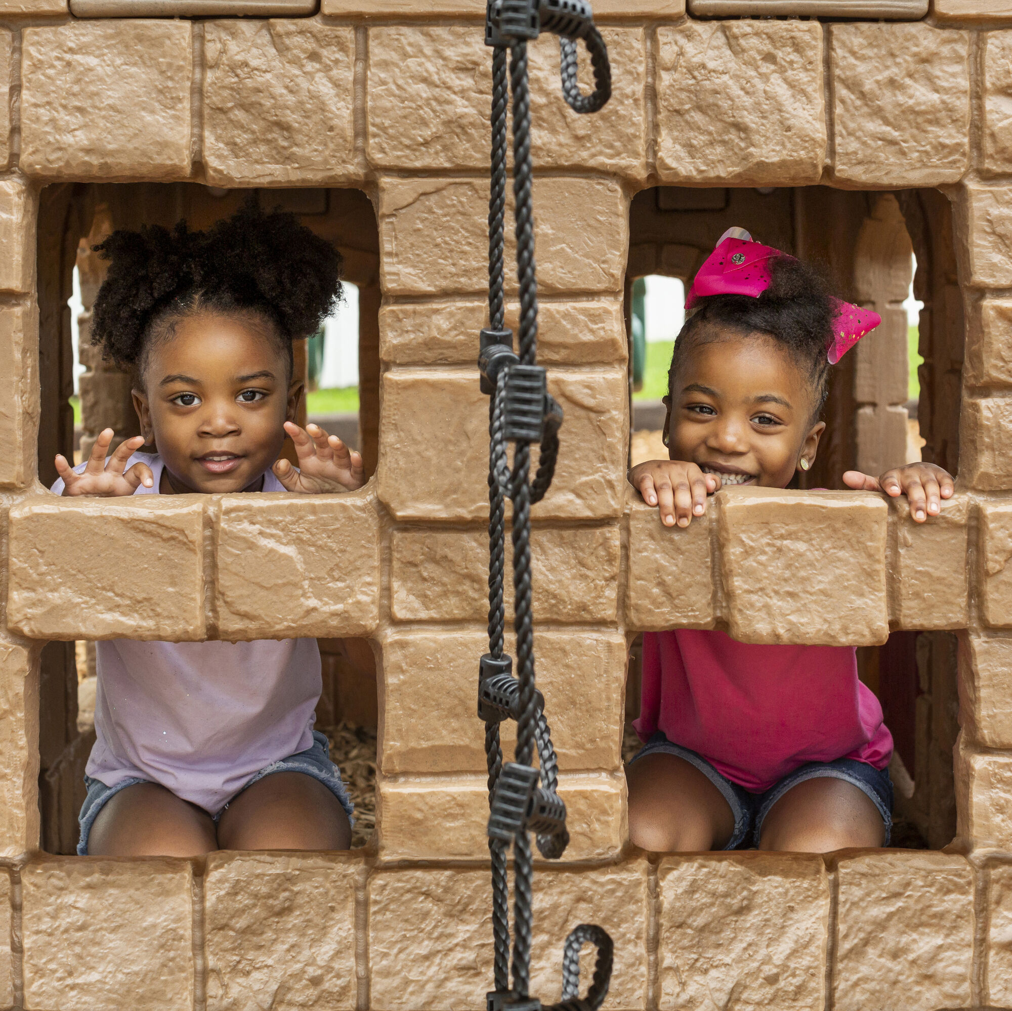Step2 Naturally Playful Adventure Lodge Play Center w/Glider