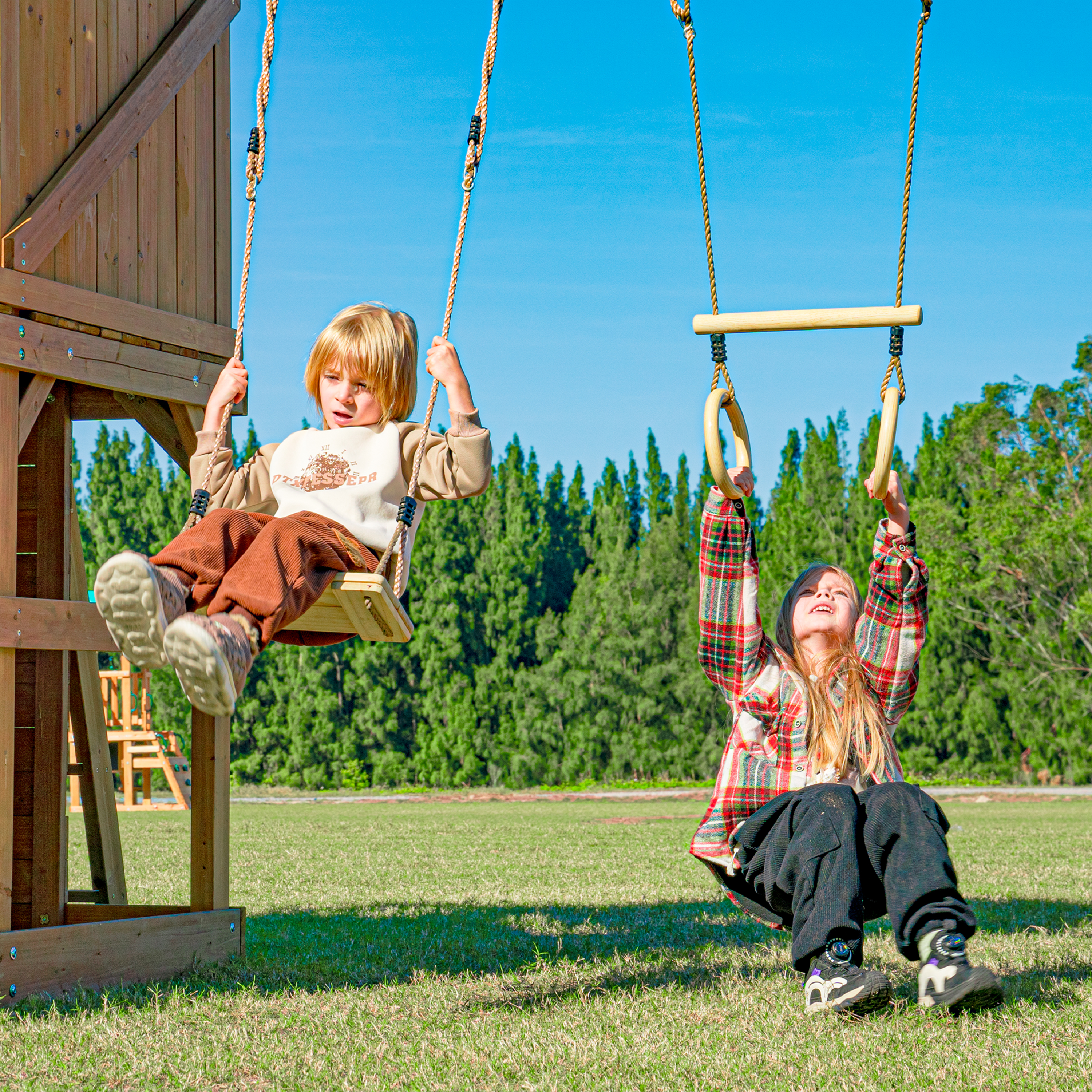 AXI Jack Speeltoestel met Dubbele Schommel en Trapeze Bruin – Limoen Groene glijbaan