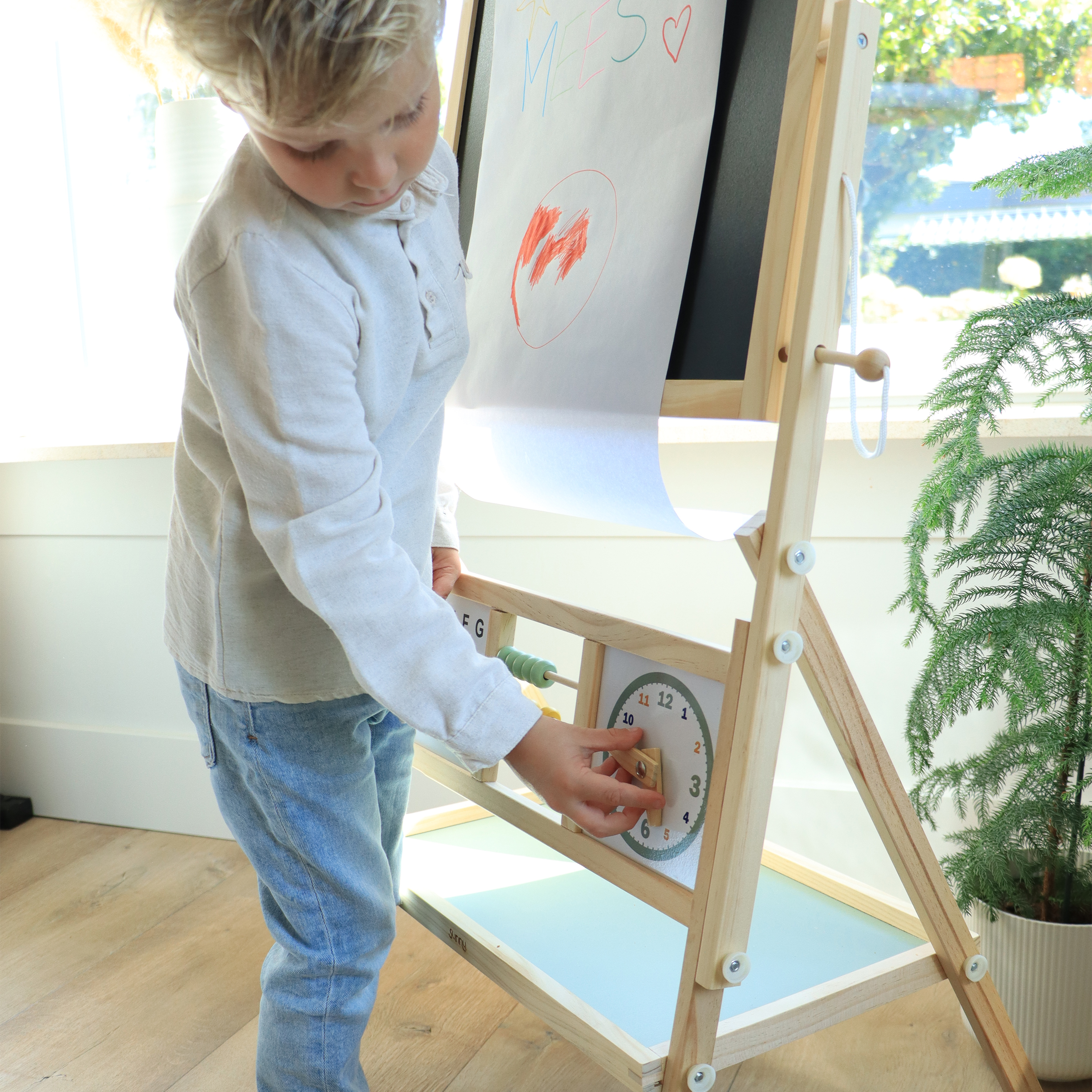 Sunny Nola Activity Easel - Natural Brown