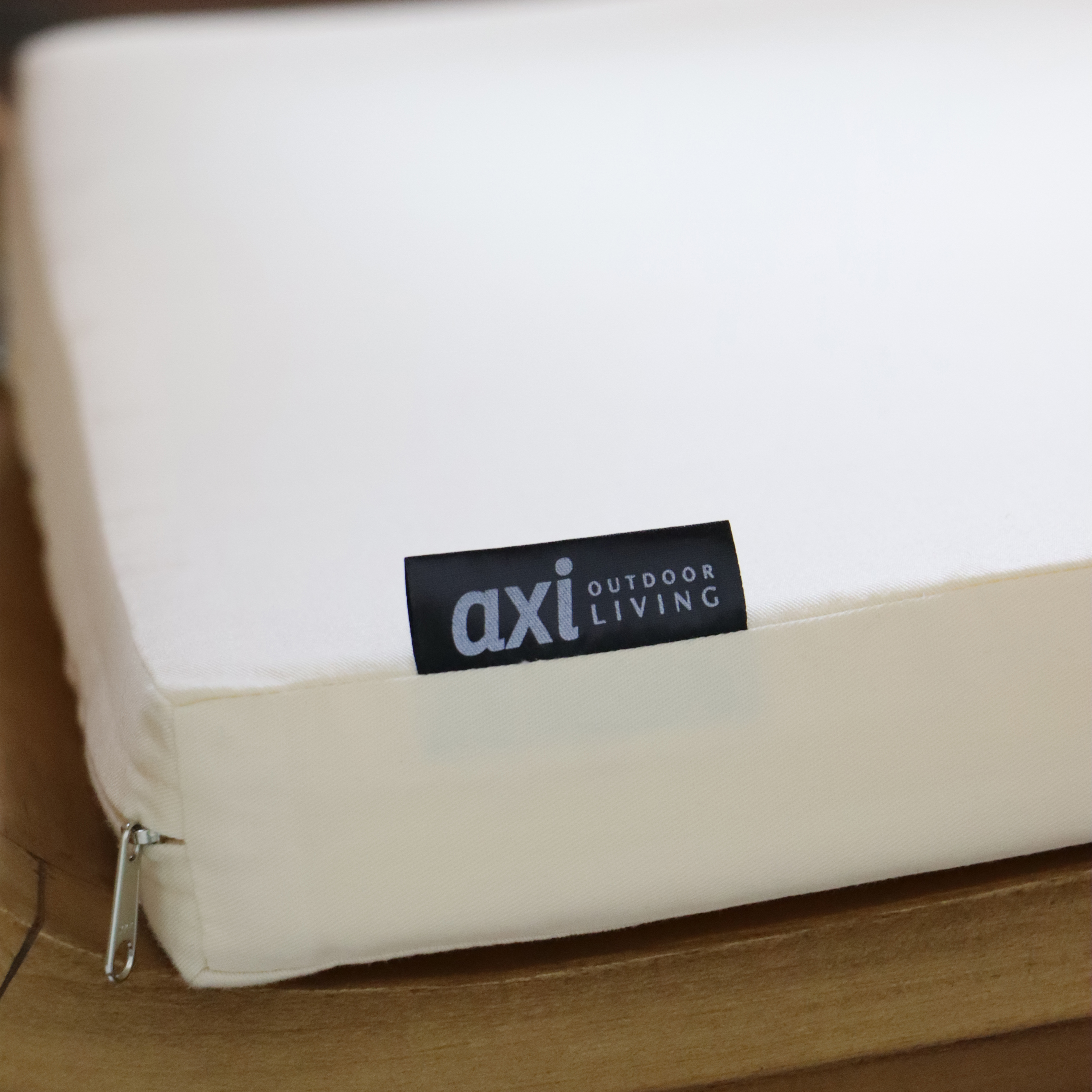 AXI June Lounge Set 4-piece with bench. table & 2 chairs - Teak/Cream