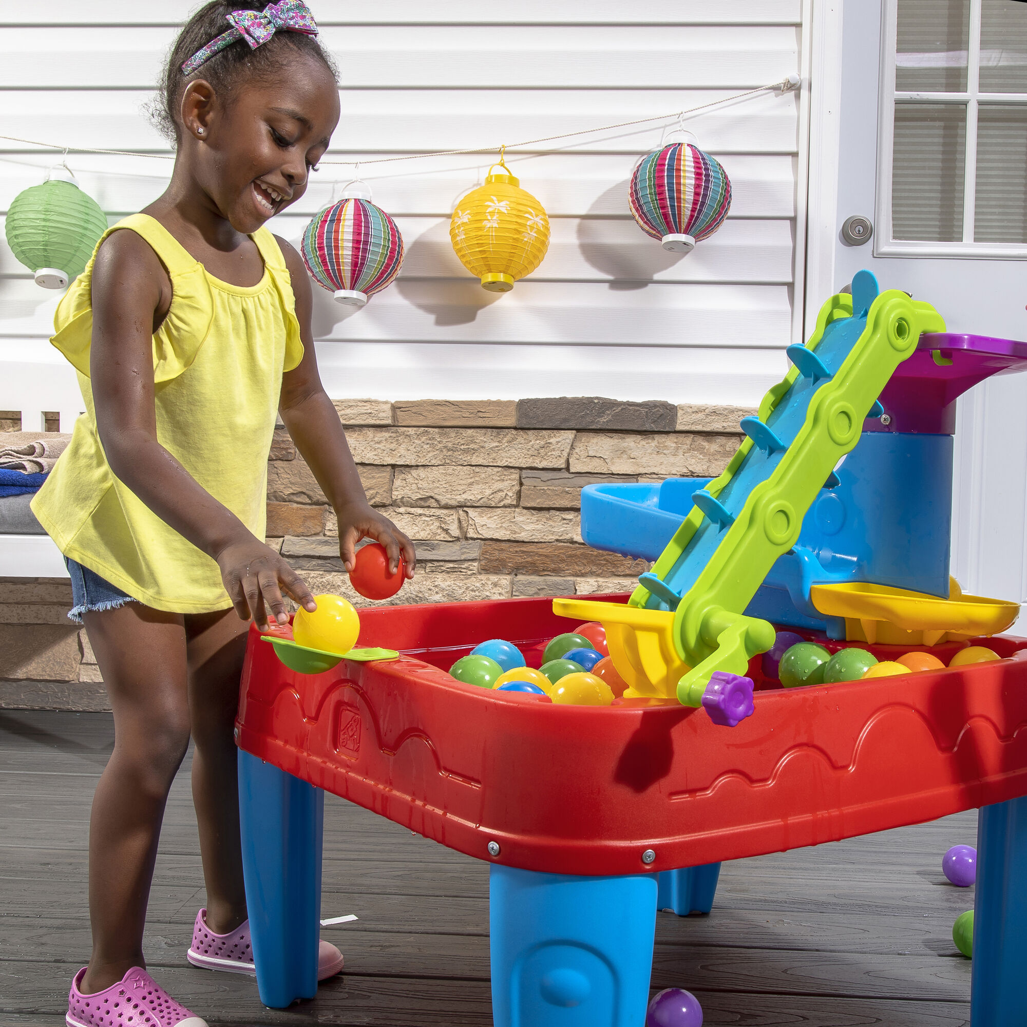 Step2 Stem Discovery Ball Table