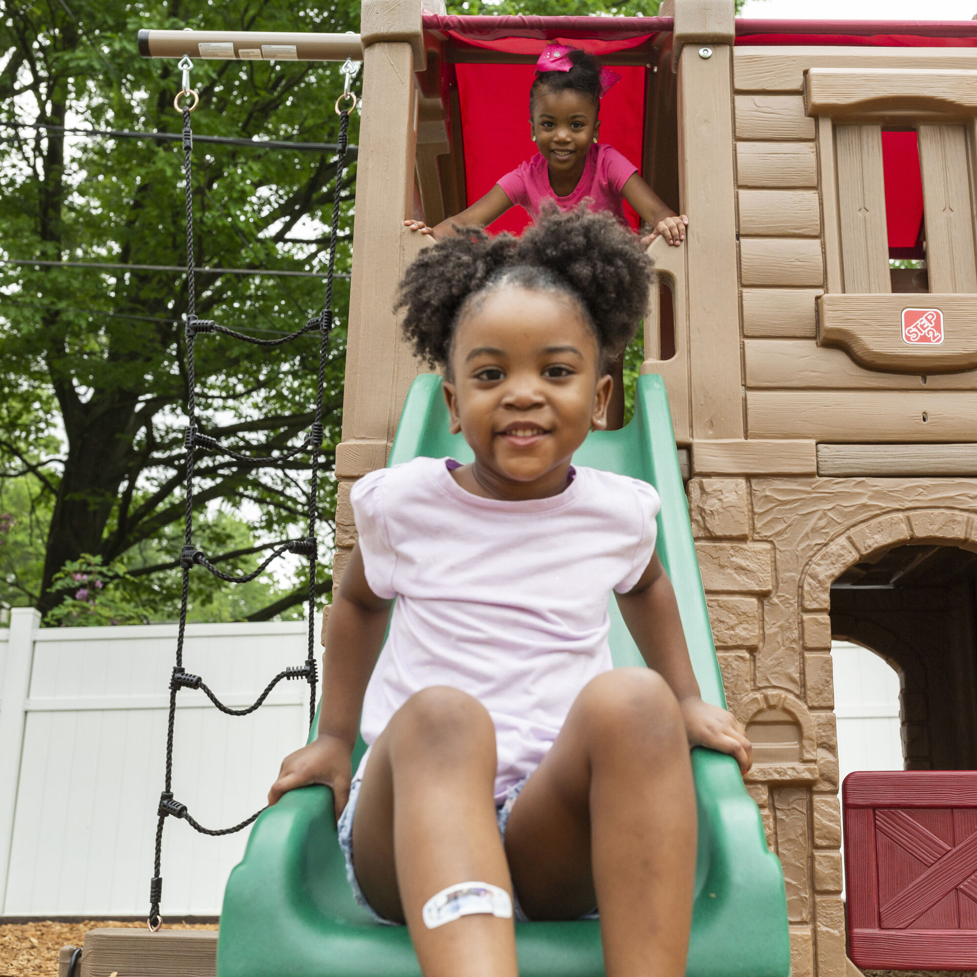 Step2 Naturally Playful Adventure Lodge Play Center w/Glider