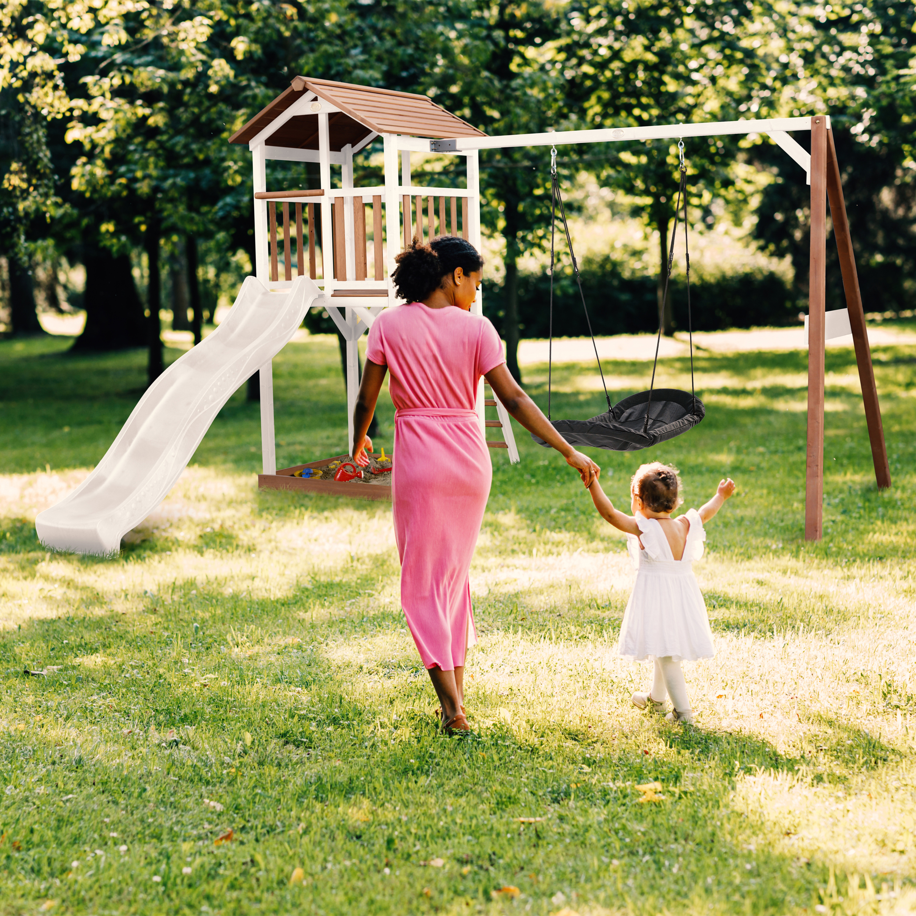 AXI Beach Tower with Roxy Nest Swing Set Brown/White - White Slide-8717973939276 AXI Beach Tower with Roxy Nest Swing Set Brown/White - White Slide