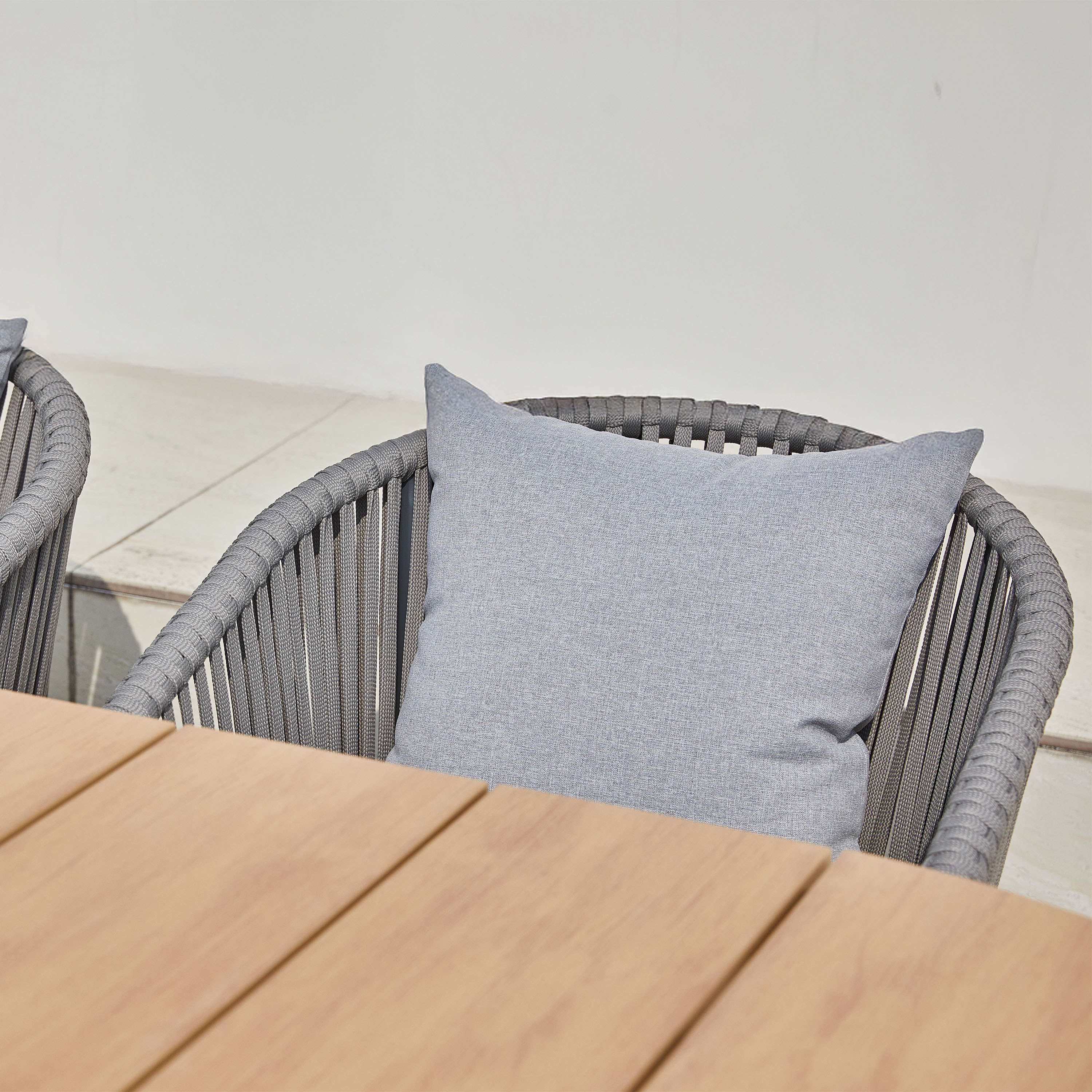 AXI Chay Garden Set with 8 Chairs – Antraciet with Polywood in Wood Effect