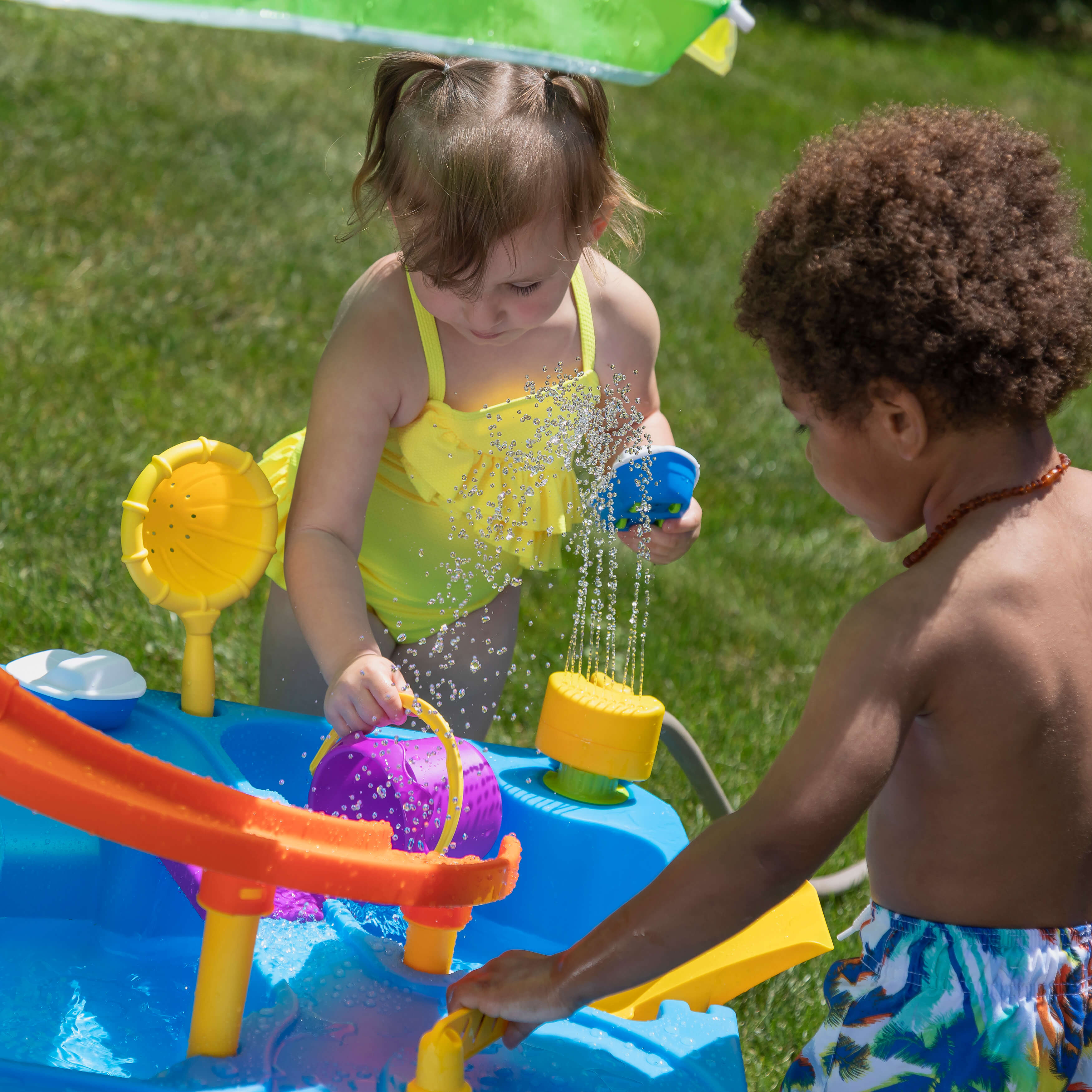 Step2 Waterpark Wonders Two-Tier Watertafel