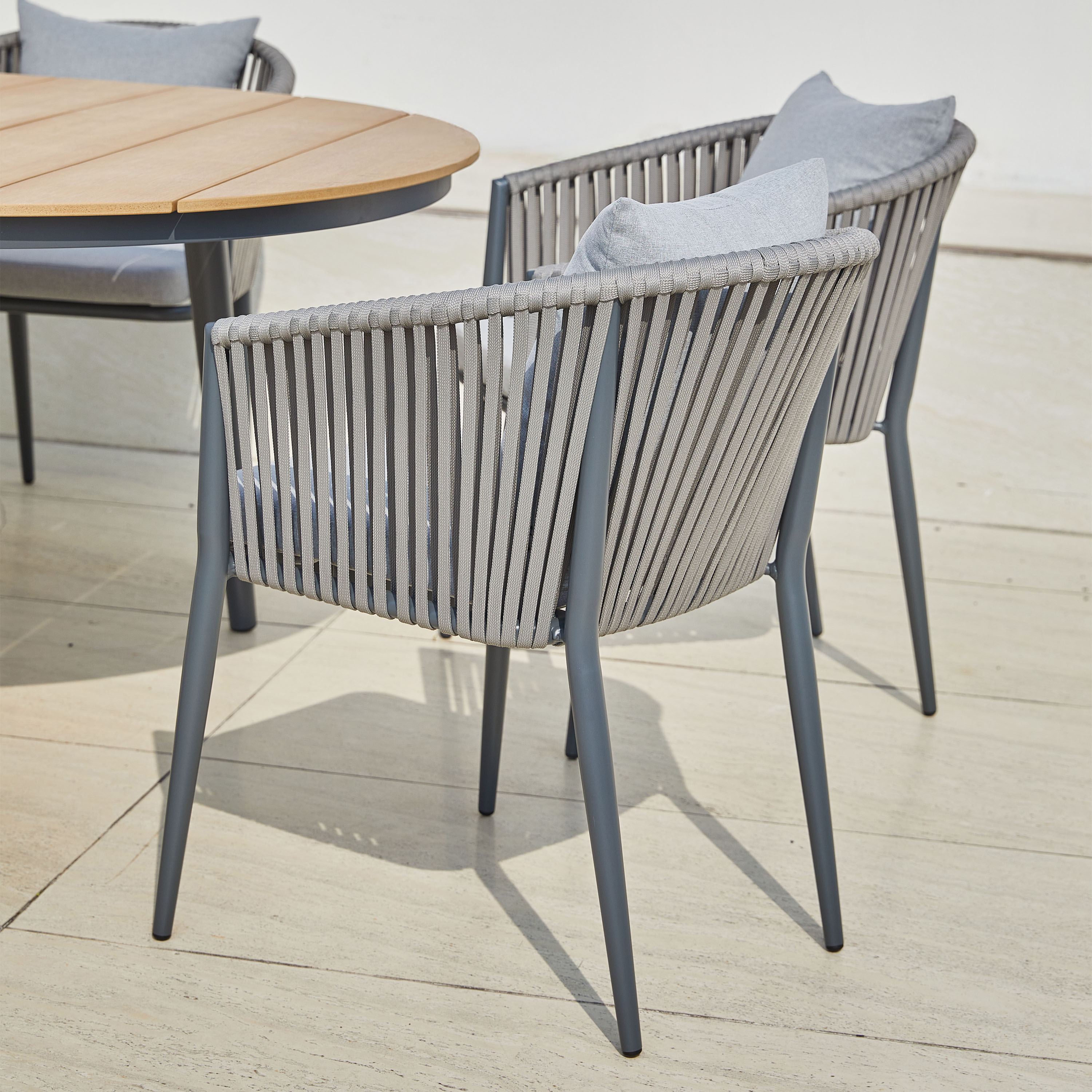 AXI Chay Garden Set with 8 Chairs – Antraciet with Polywood in Wood Effect