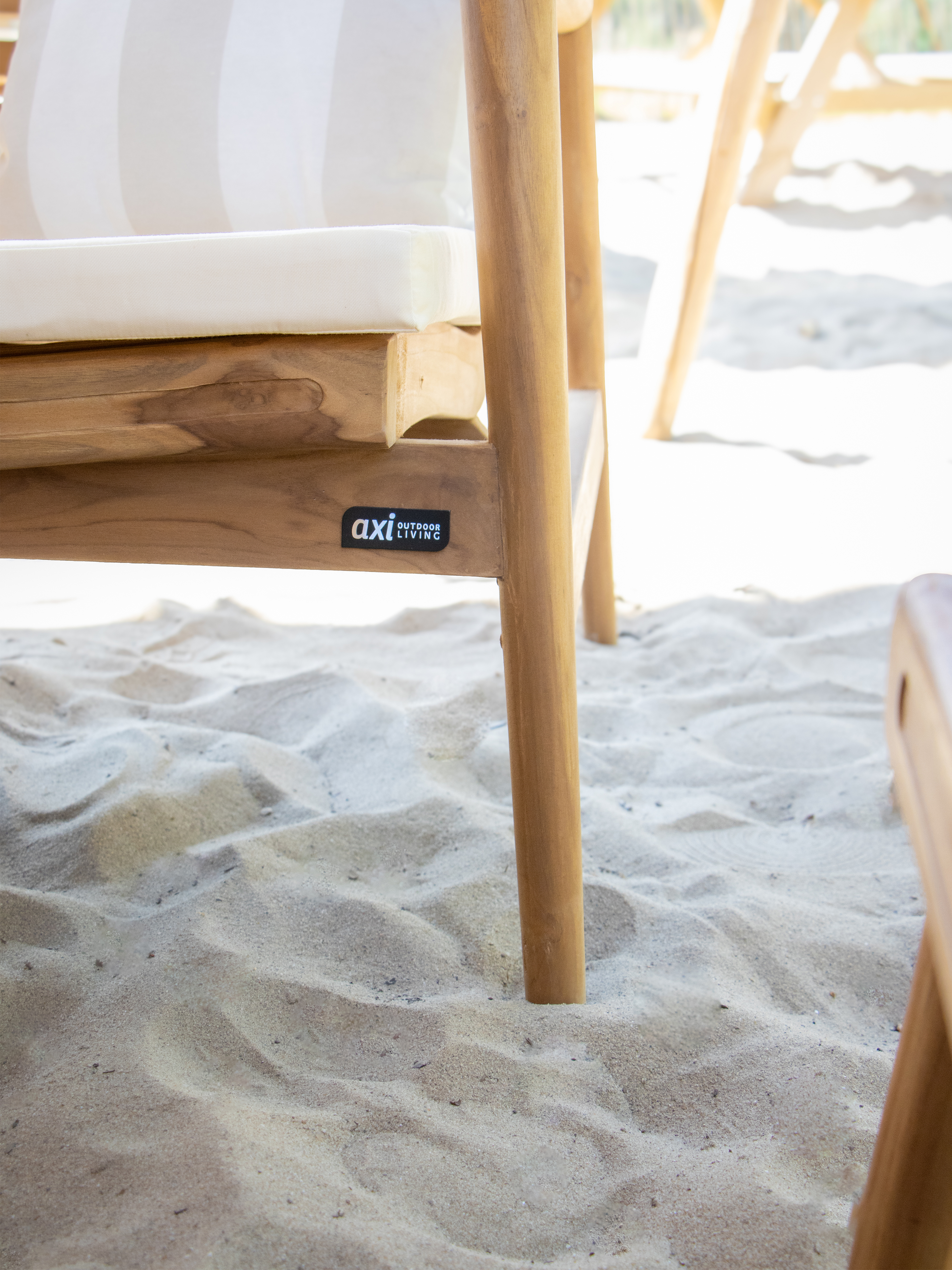 AXI June Lounge Set 4-piece with bench. table & 2 chairs - Teak/Cream