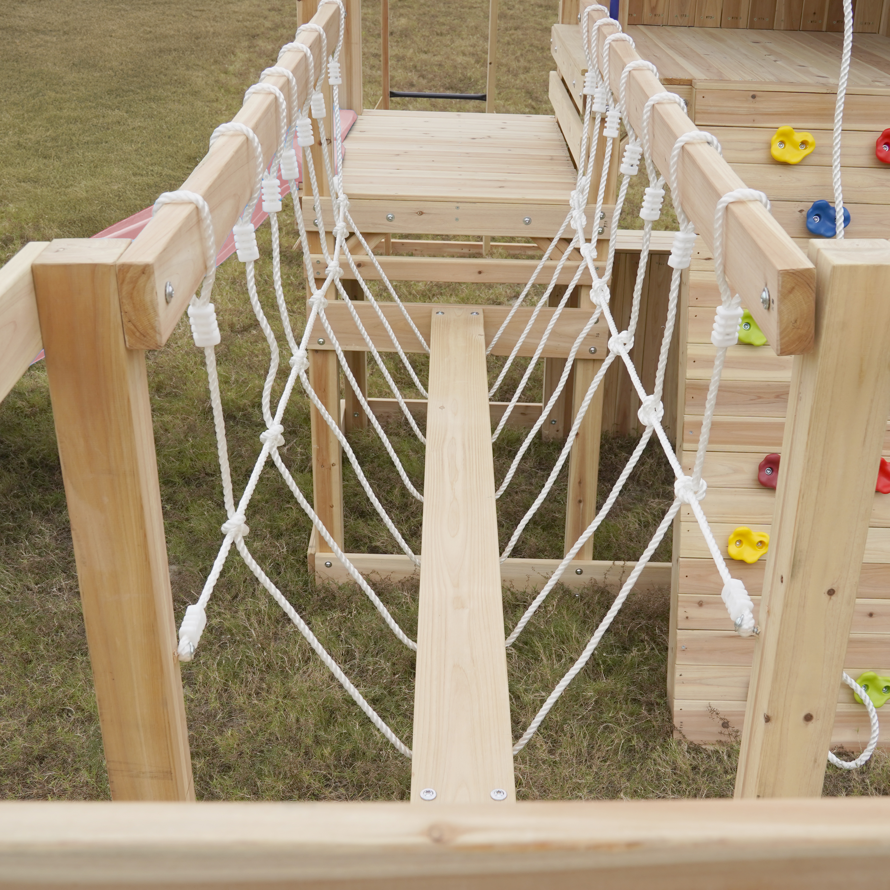 AXI Hunter Climbing Frame with Swings, Climbing Frame, Climbing Bridge and Multiple Platforms – Pastel Pink Double Slide