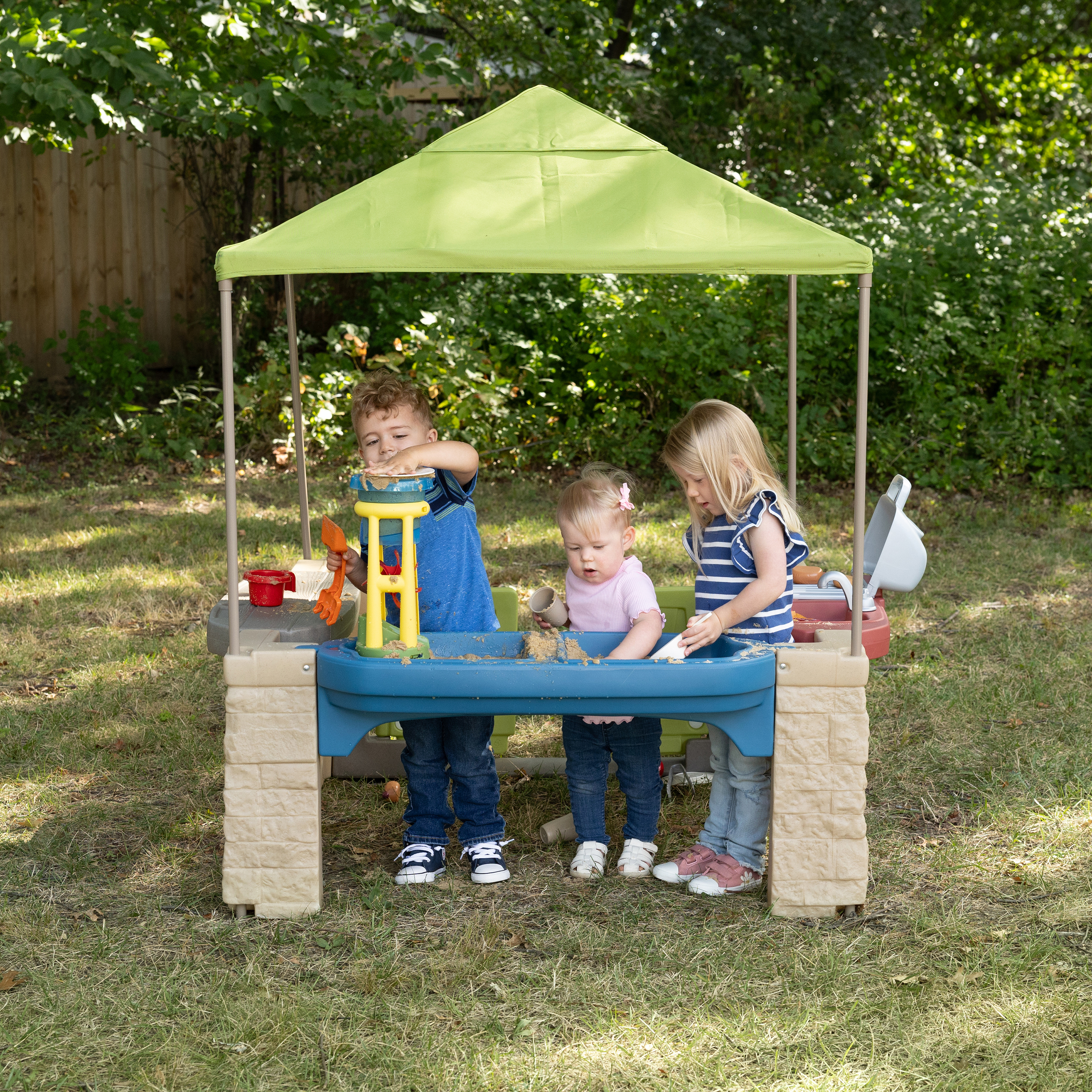 Step2 All Around Playtime Patio with Canopy
