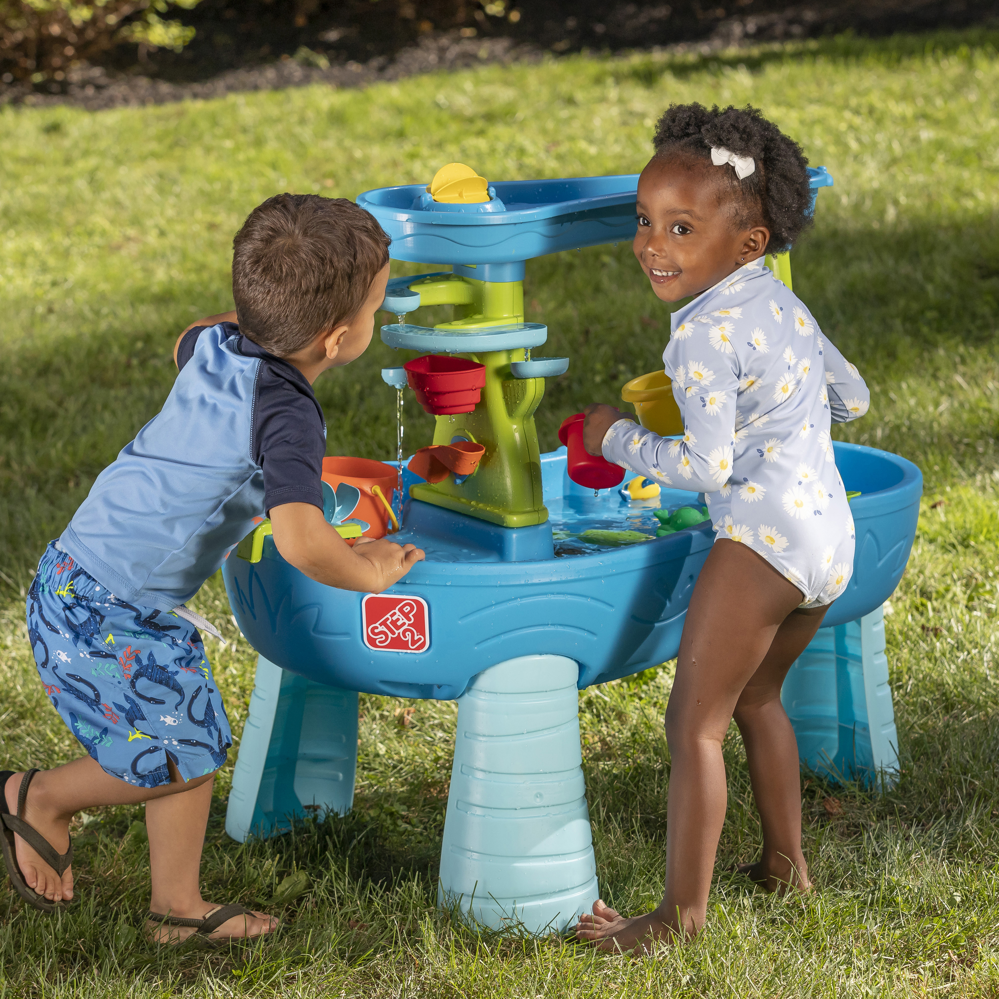 Step2 Double Showers Splash Water Table