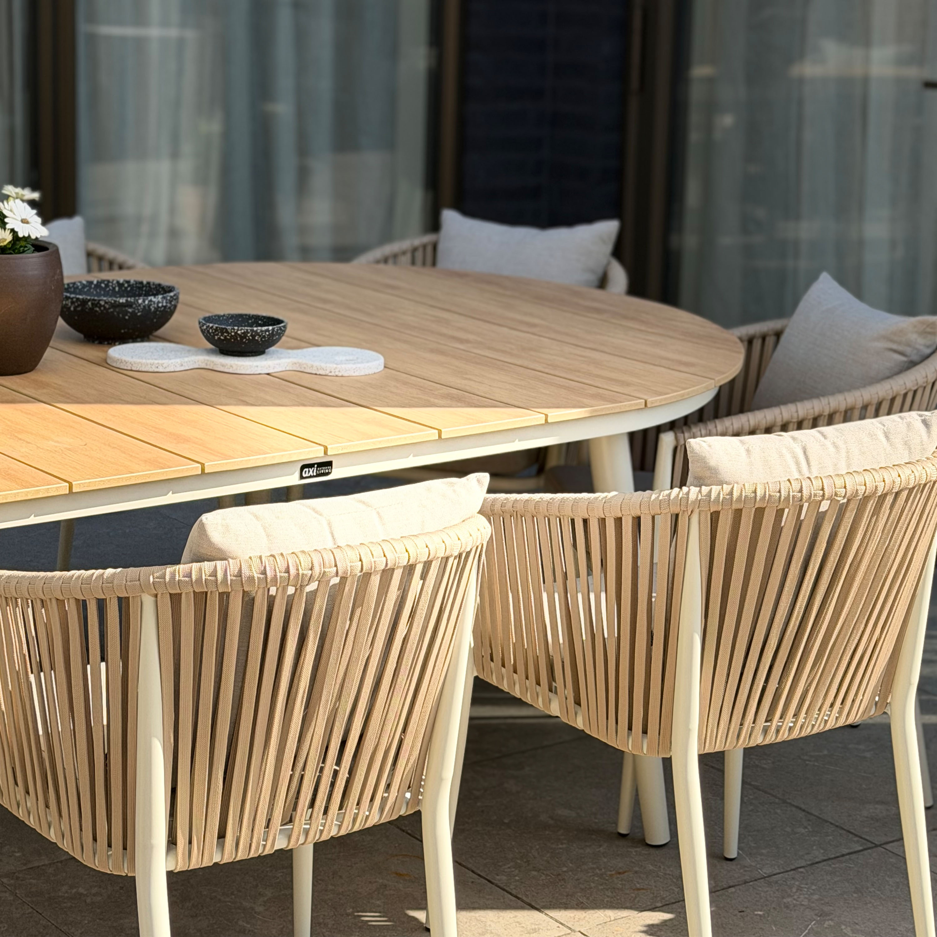 AXI Chay Garden Set with 8 Chairs – Beige with Polywood in Wood Effect