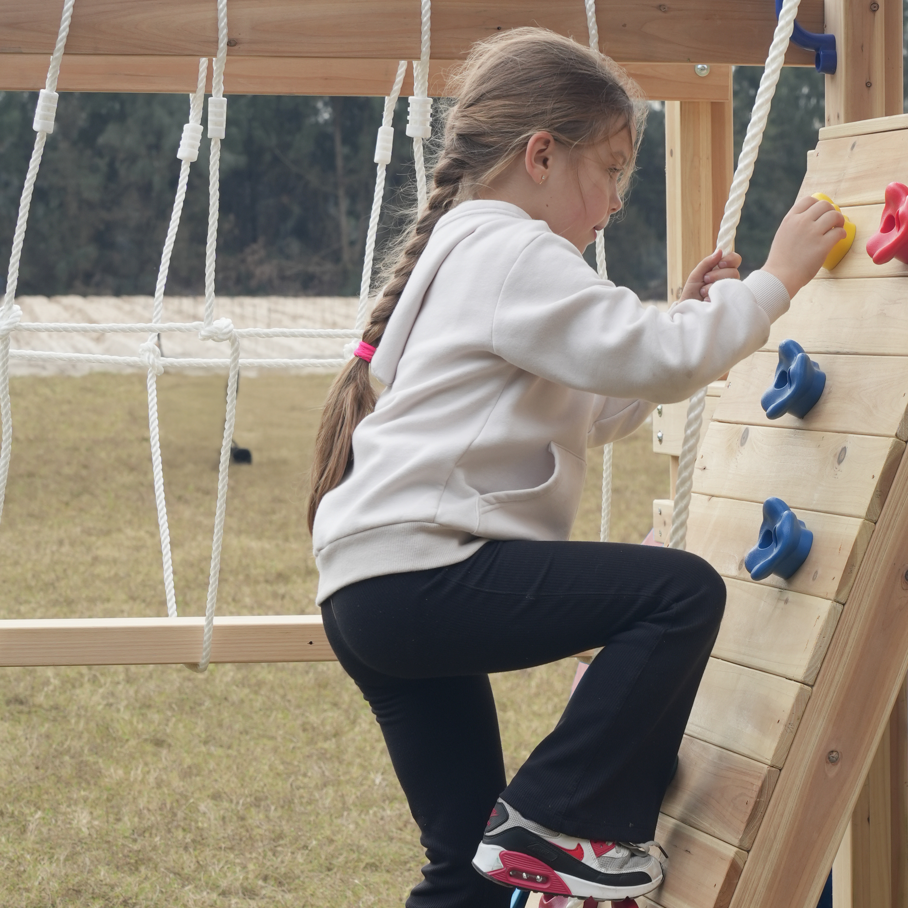 AXI Hunter Climbing Frame with Swings, Climbing Frame, Climbing Bridge and Multiple Platforms – Blue Double Slide