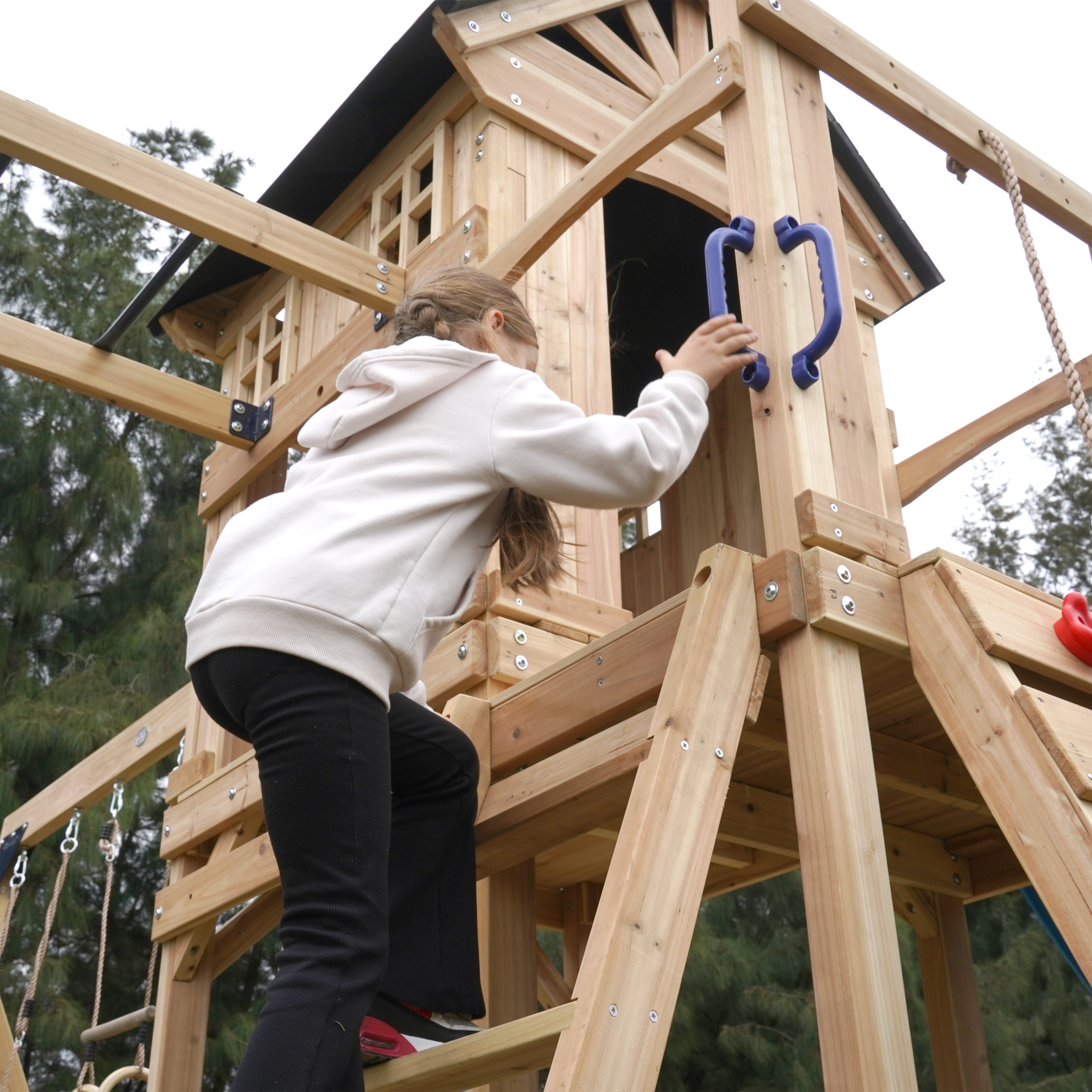 AXI Duncan Climbing Frame with Swings, Climbing Frames and Monkey Bars – Green Slide