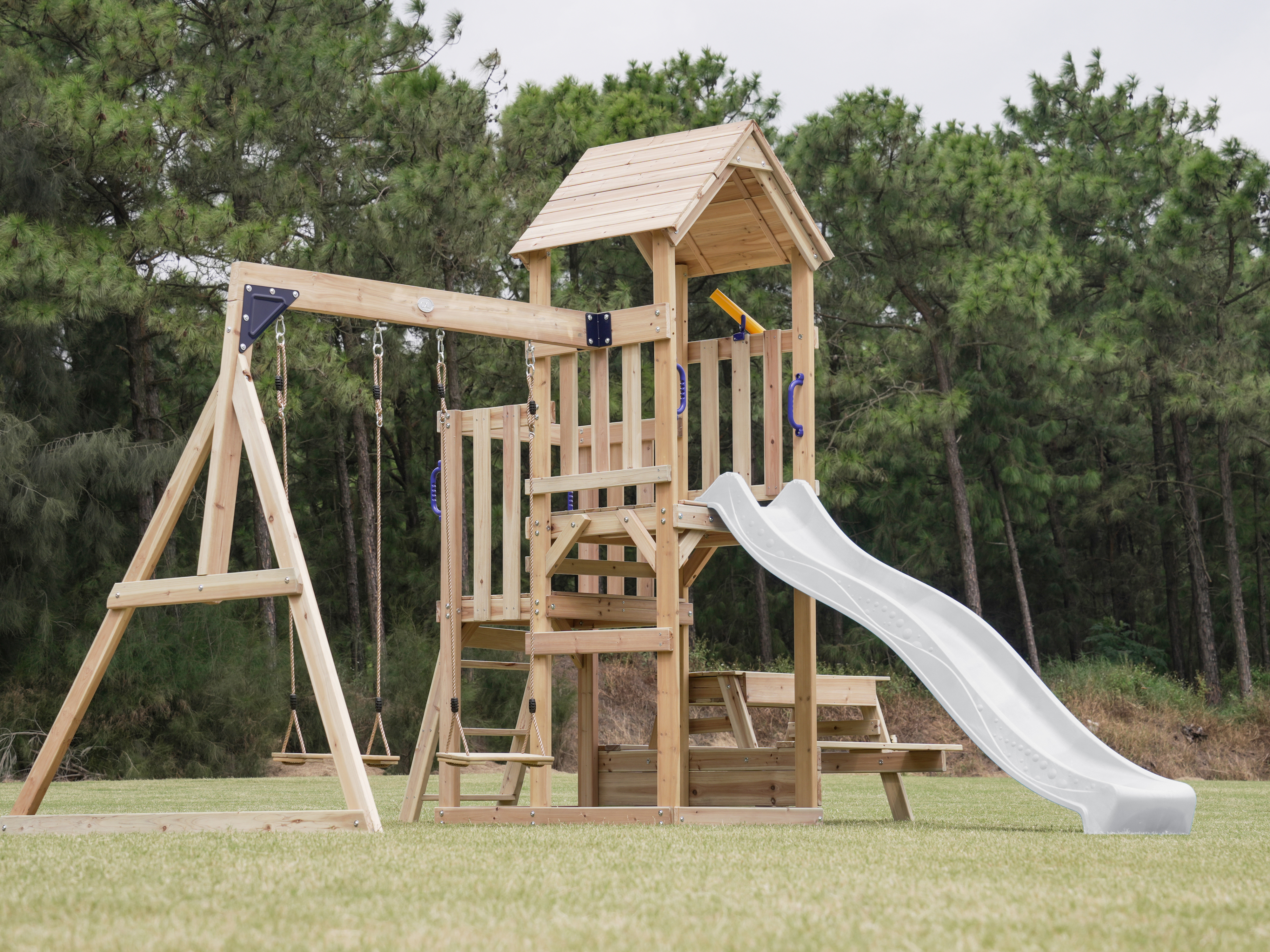 AXI Mette Playground with Double Swing Brown - White Slide 