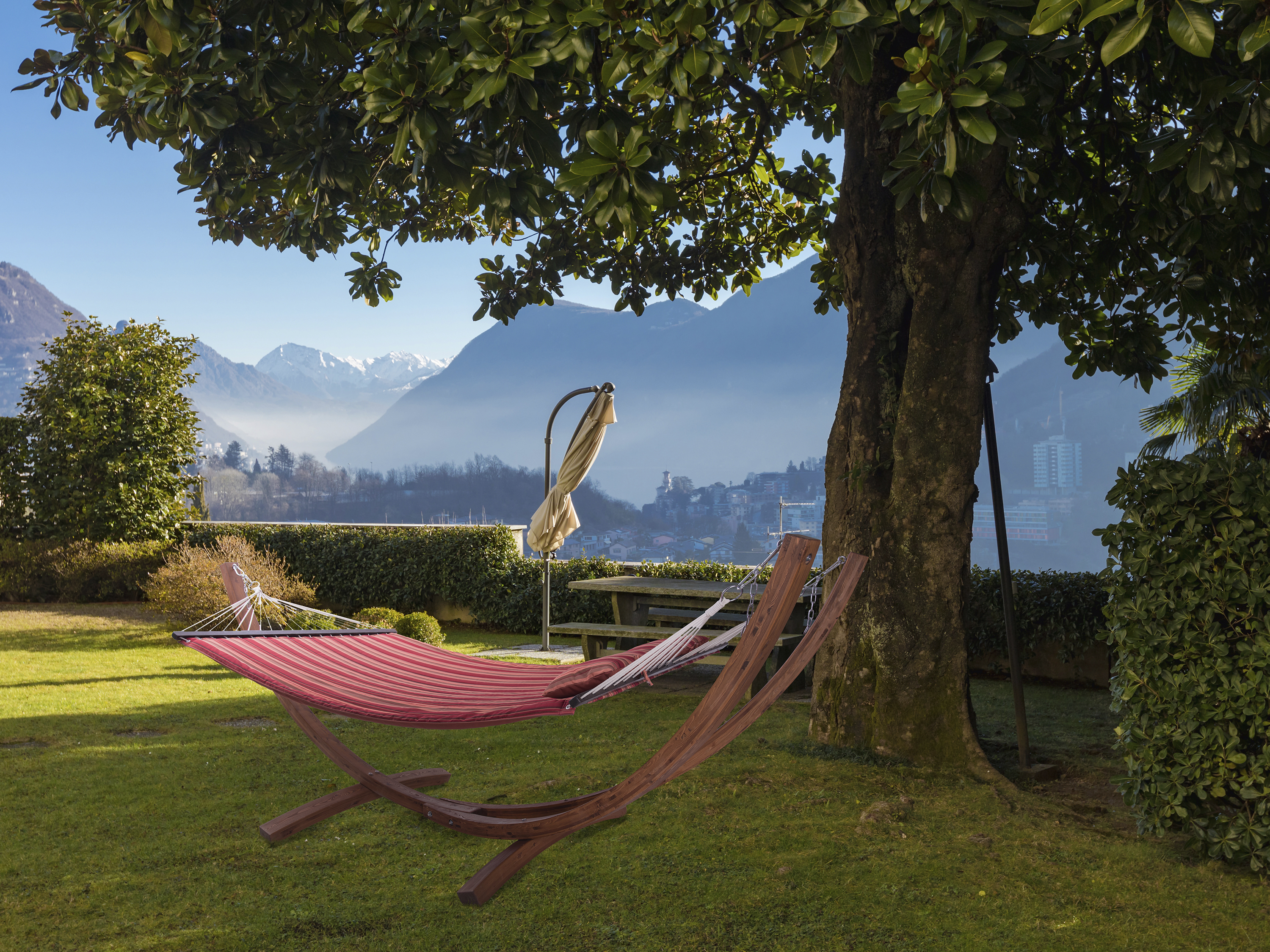 AXI Hawaii Hammock Set - Hammock with wooden frame - Red