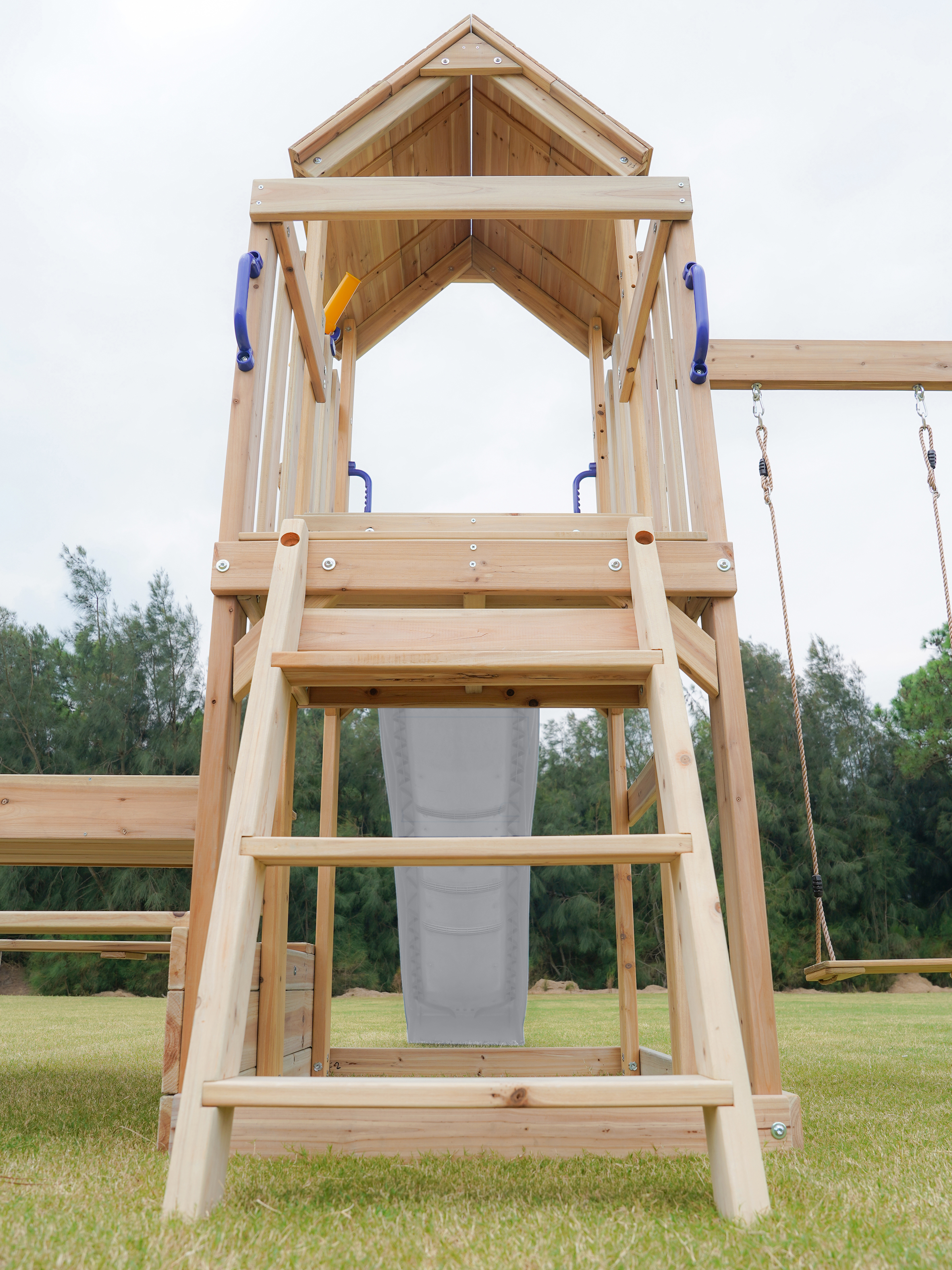 AXI Mette Playground with Double Swing Brown - White Slide 