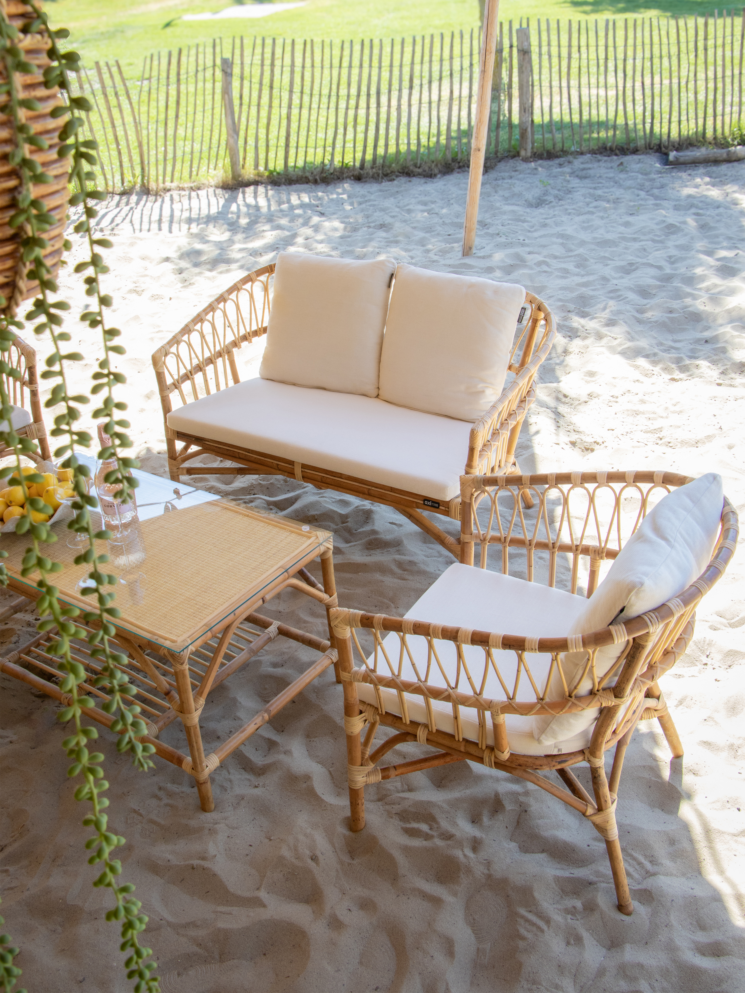 AXI Mary Rattan Lounge Set – 4-Piece with Sofa. Table. and 2 Chairs Natural/White