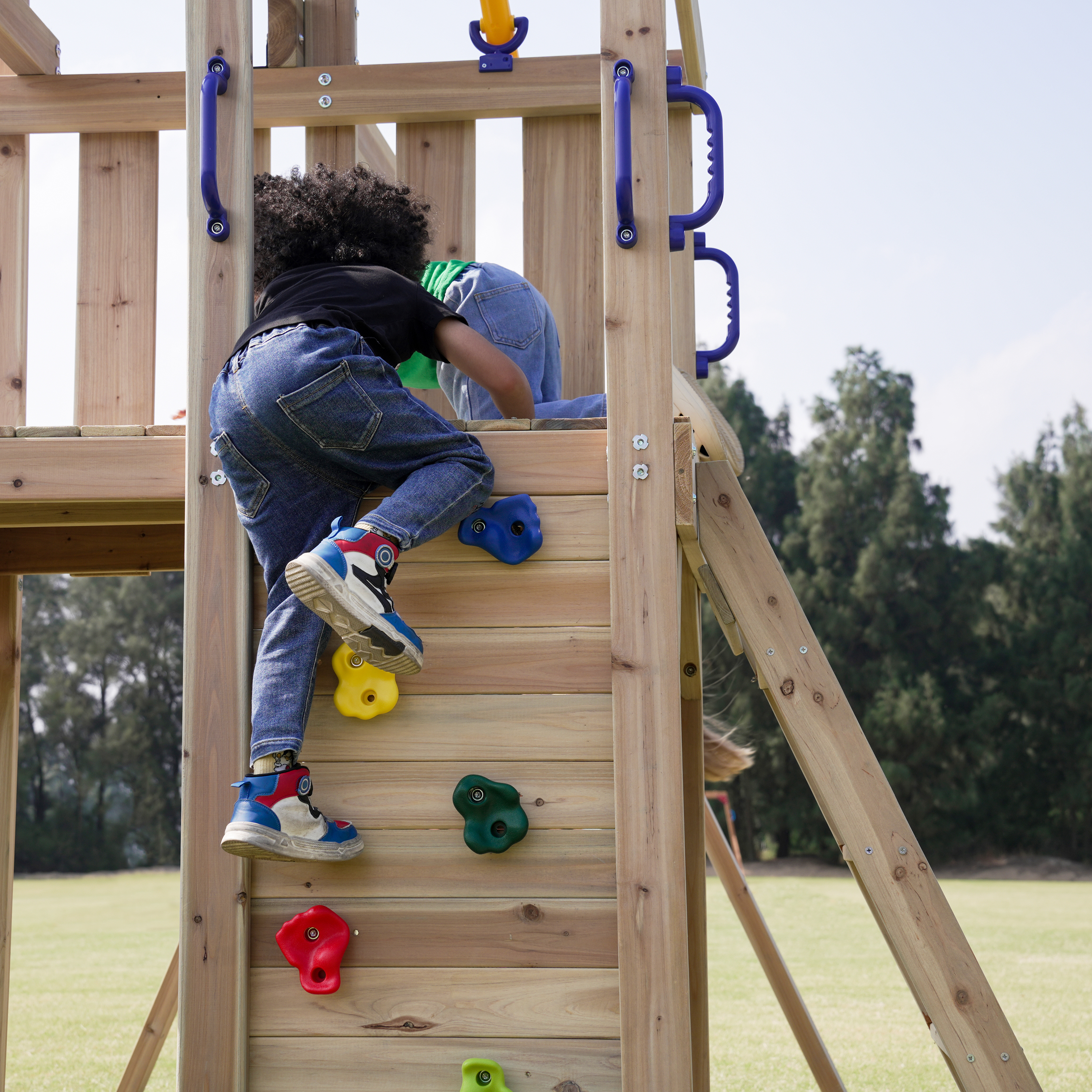 AXI Moos Climbing Frame with Double Swing Set - Lime Green Slide