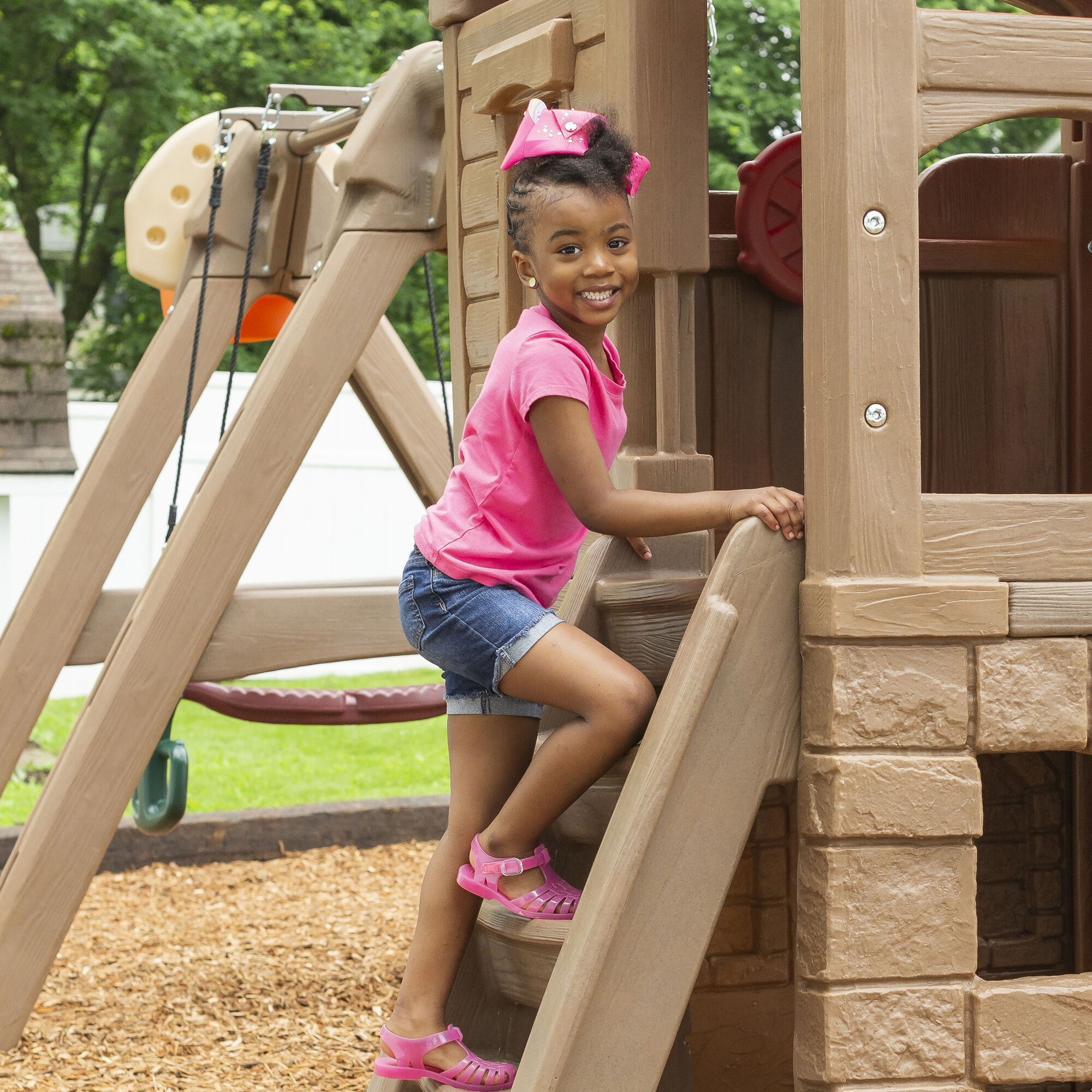 Step2 Naturally Playful Adventure Lodge Play Center w/Glider