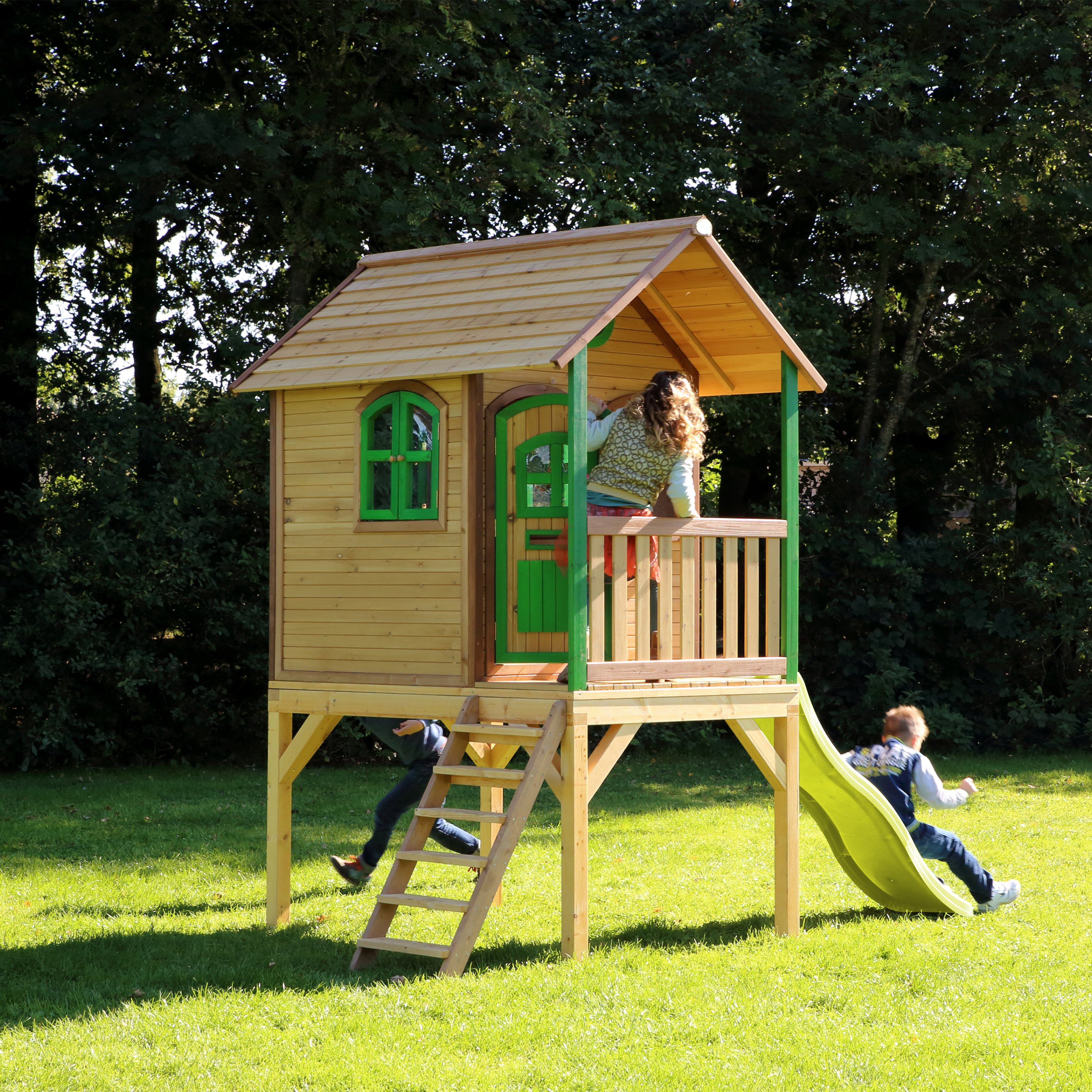 AXI Laura Playhouse Brown/Green - Lime Green Slide